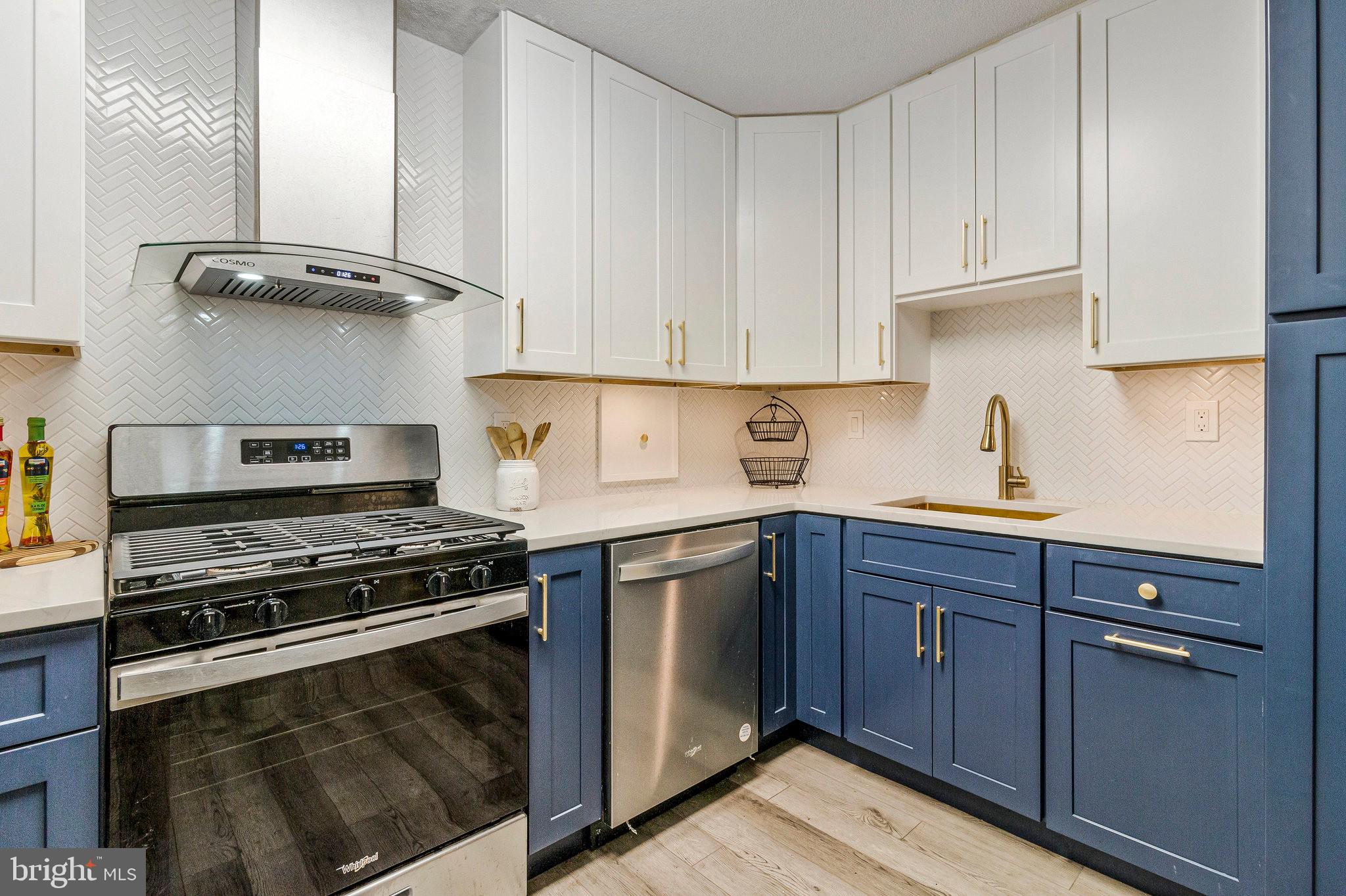 1300 ARMY NAVY DRIVE S 227