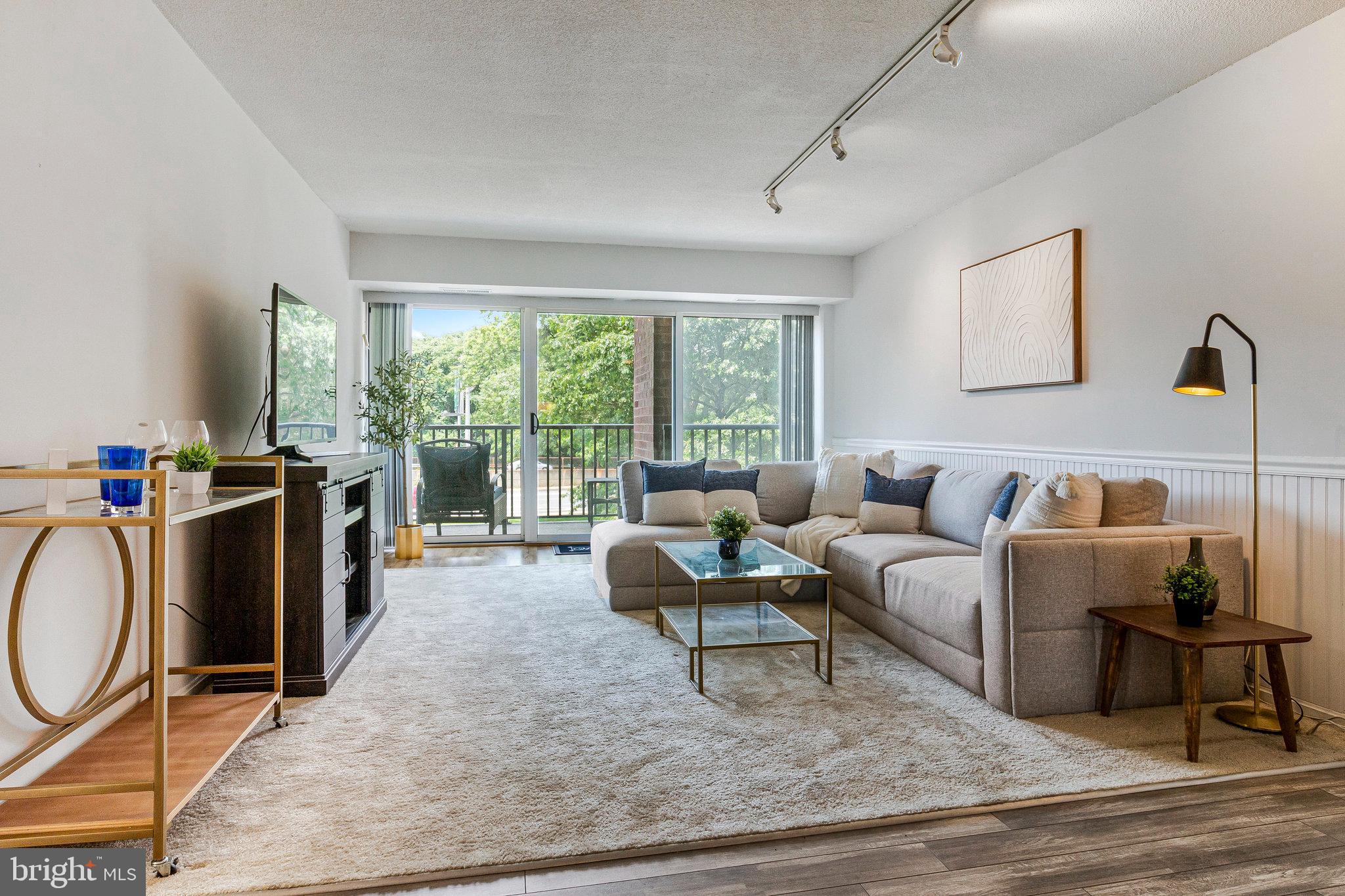 HORIZON HOUSE - Residential