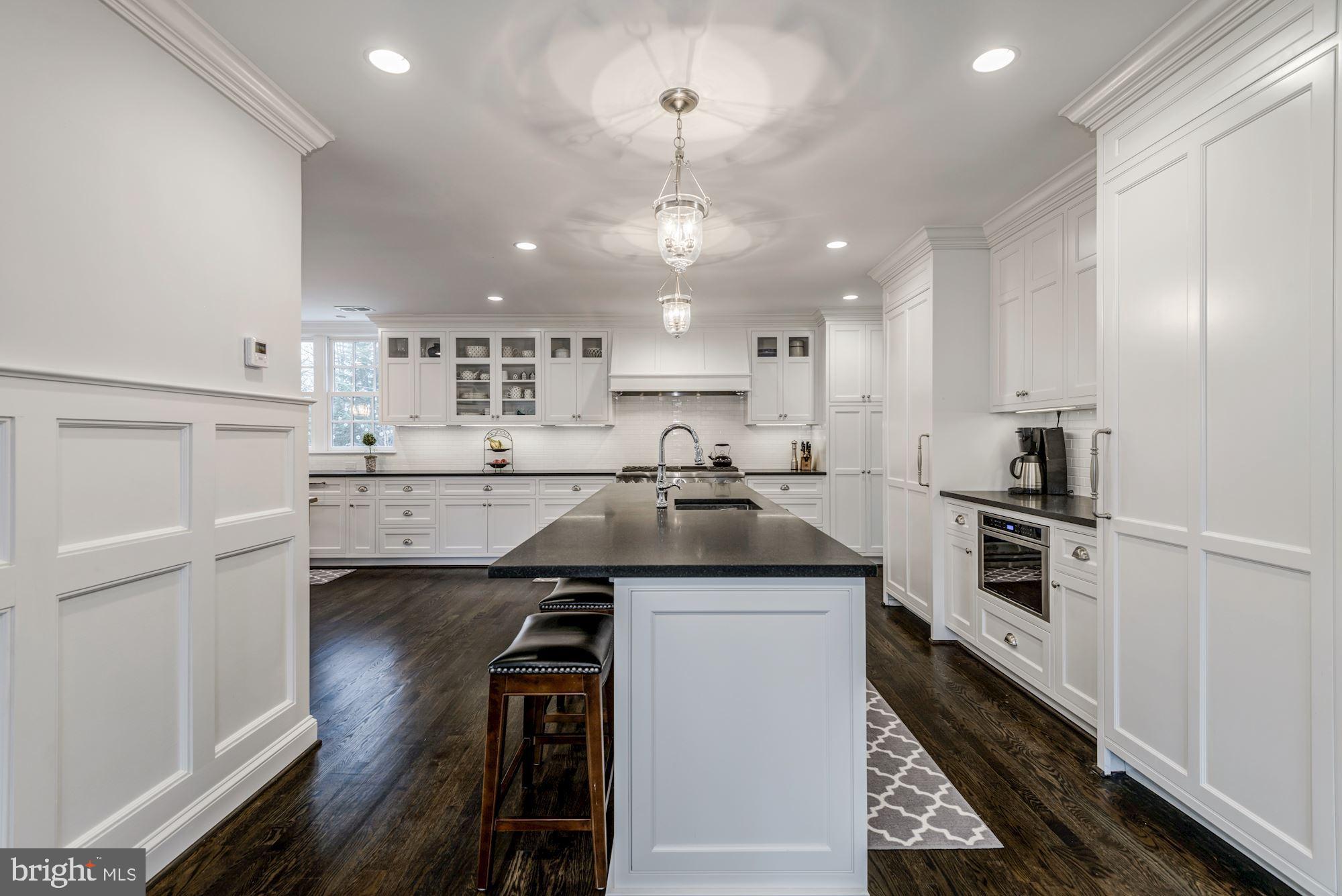 DOWNSCREST - Residential