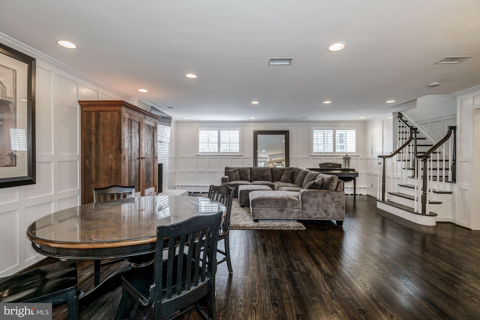 DOWNSCREST - Residential