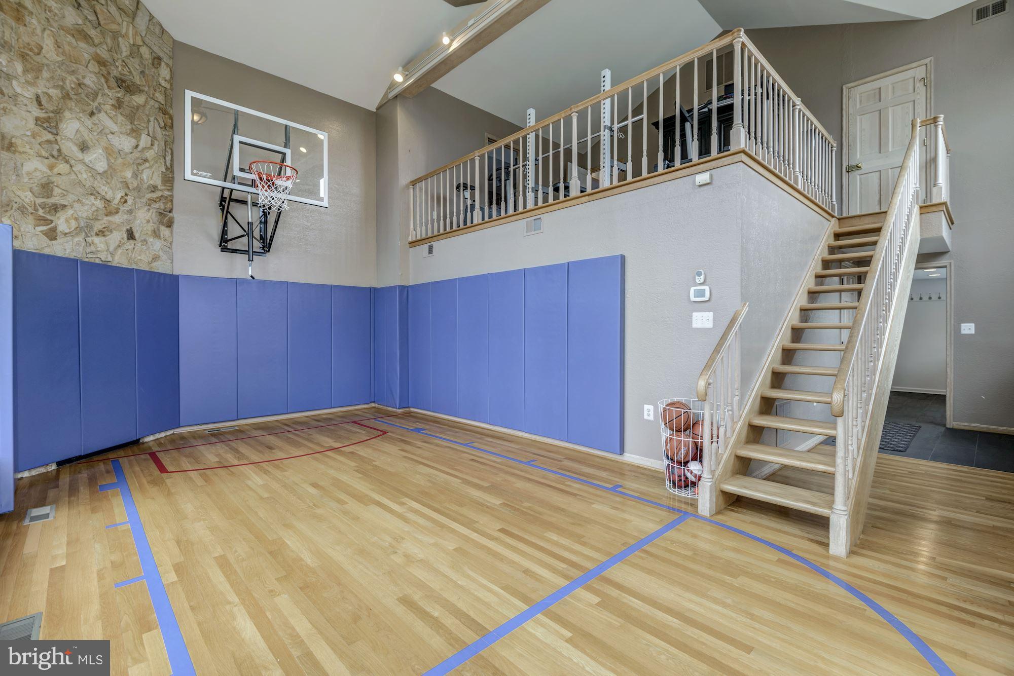 DOWNSCREST - Residential