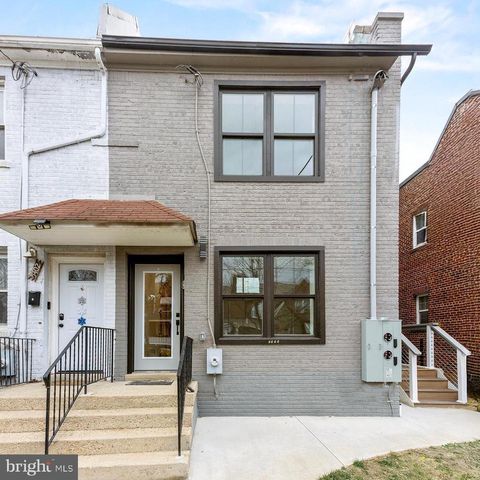 5404 4TH STREET NW 1 WASHINGTON DC 20011