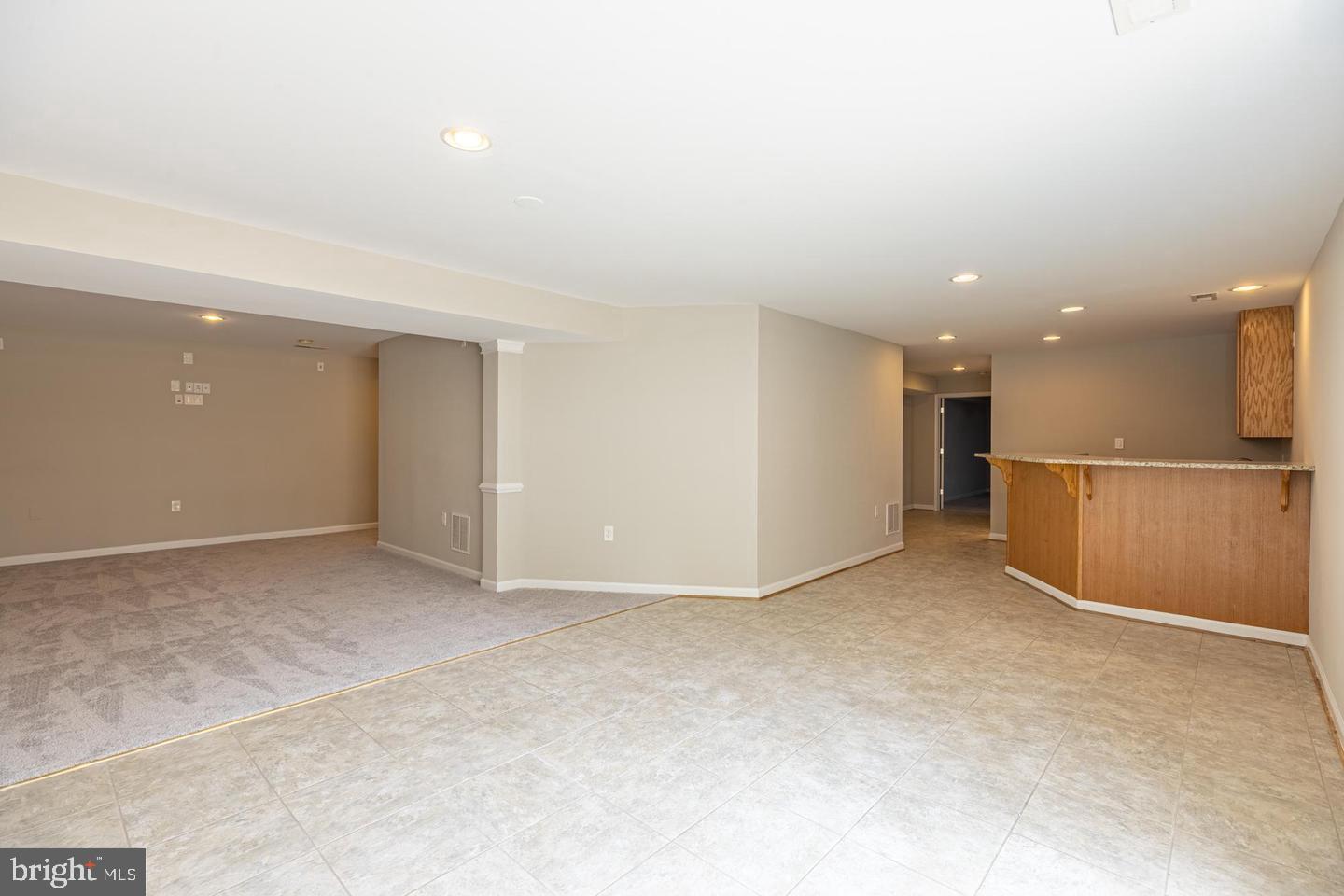 STRATFORD PLACE - Residential Lease