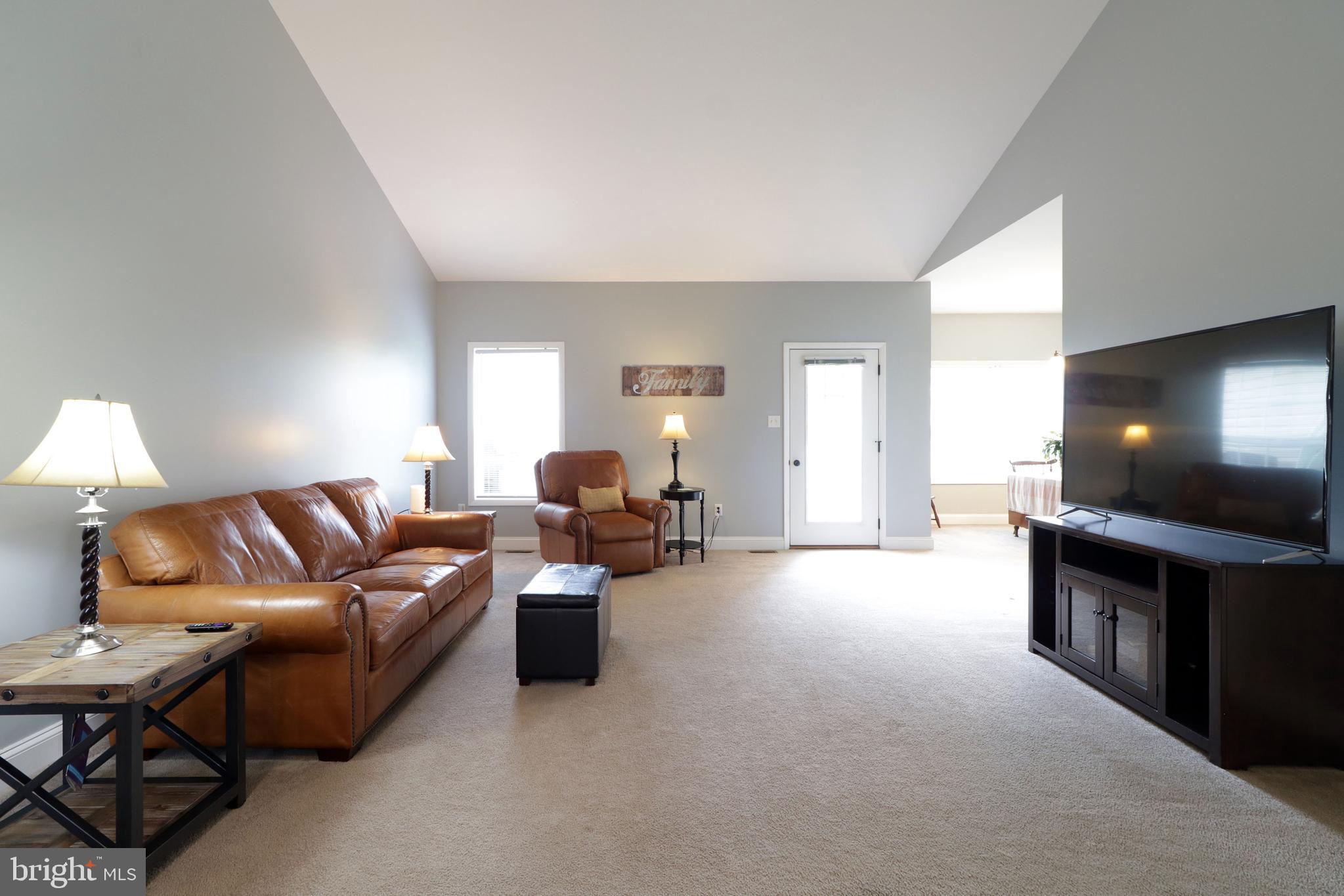 FOXPOINTE - Residential