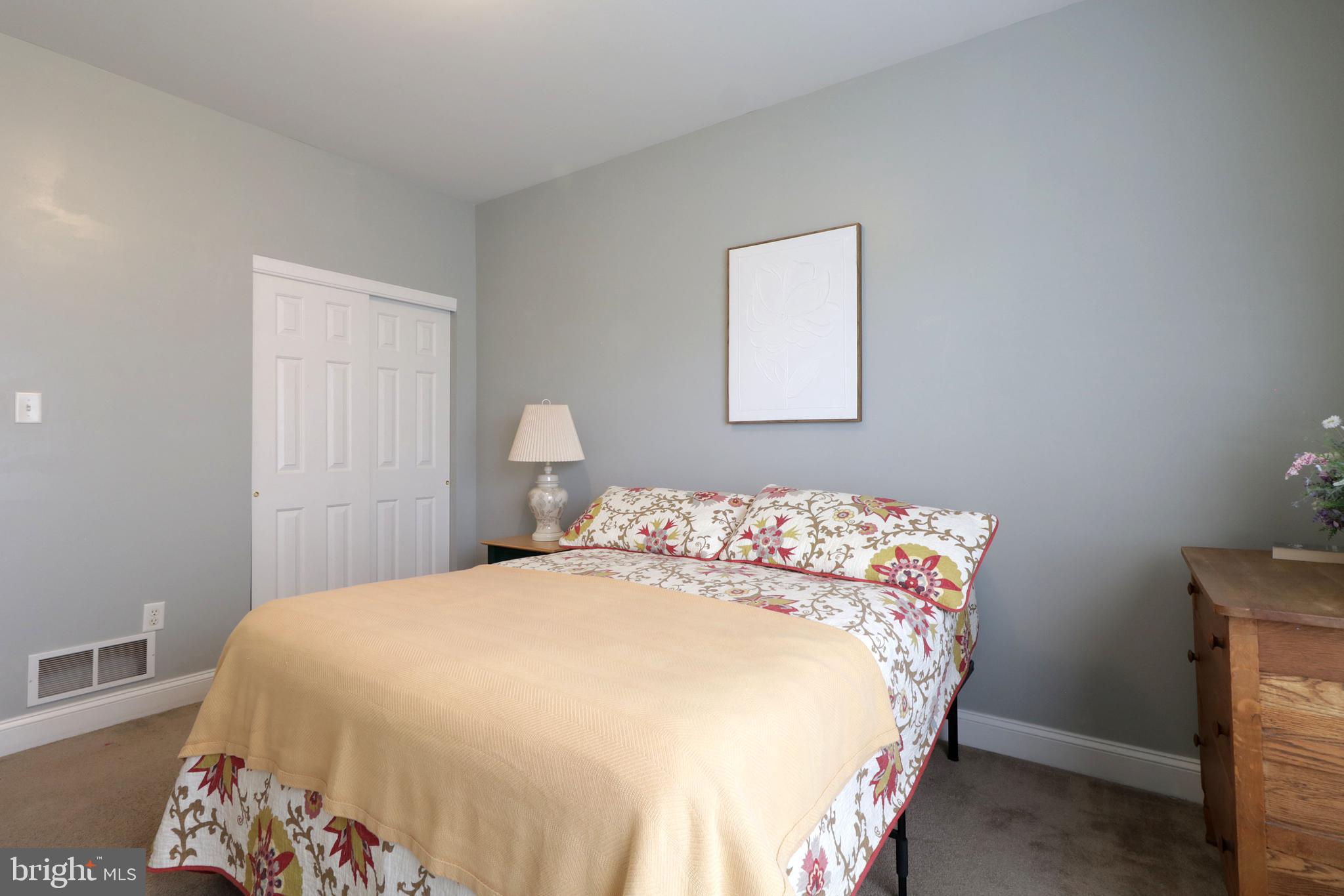 FOXPOINTE - Residential