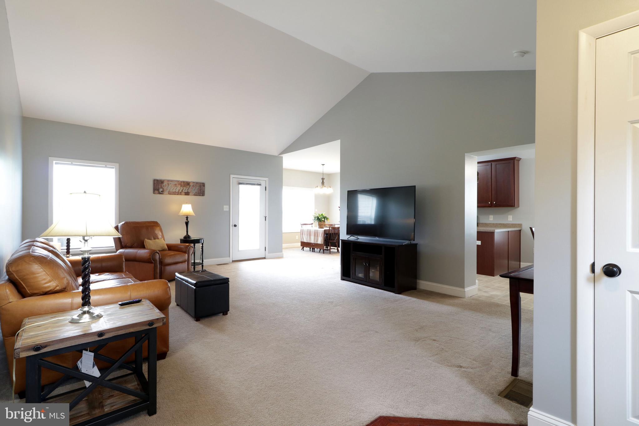 FOXPOINTE - Residential