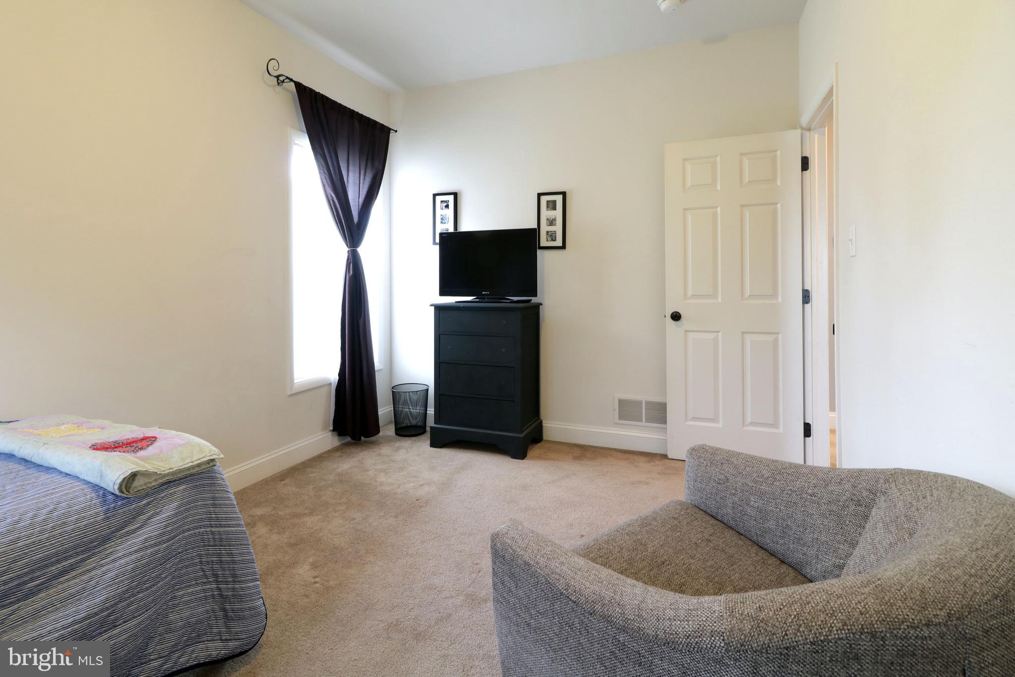 FOXPOINTE - Residential