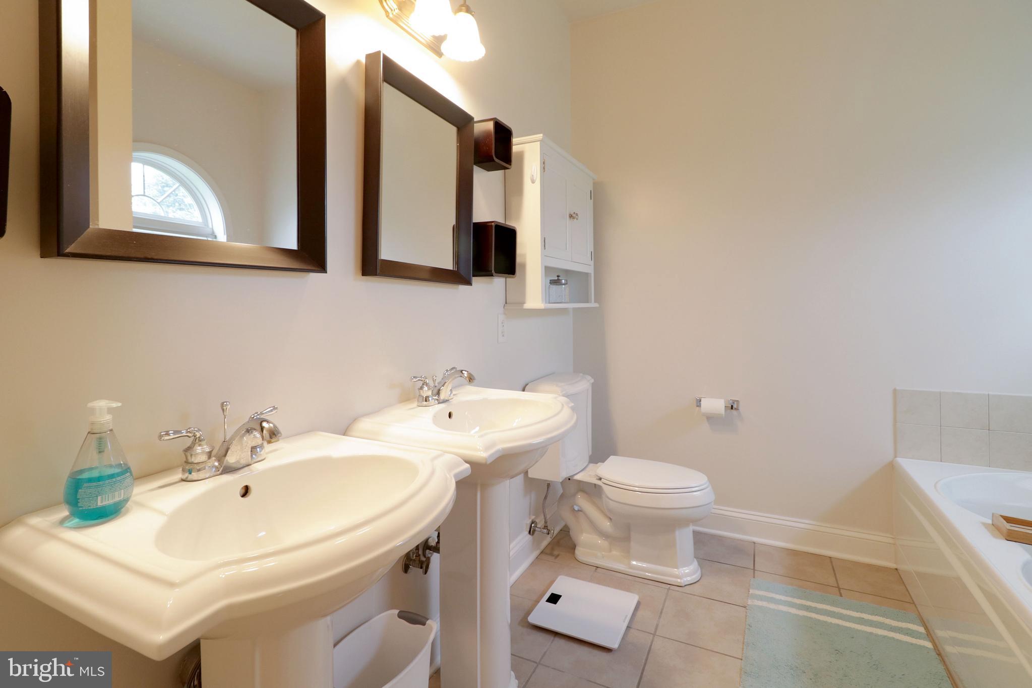 FOXPOINTE - Residential