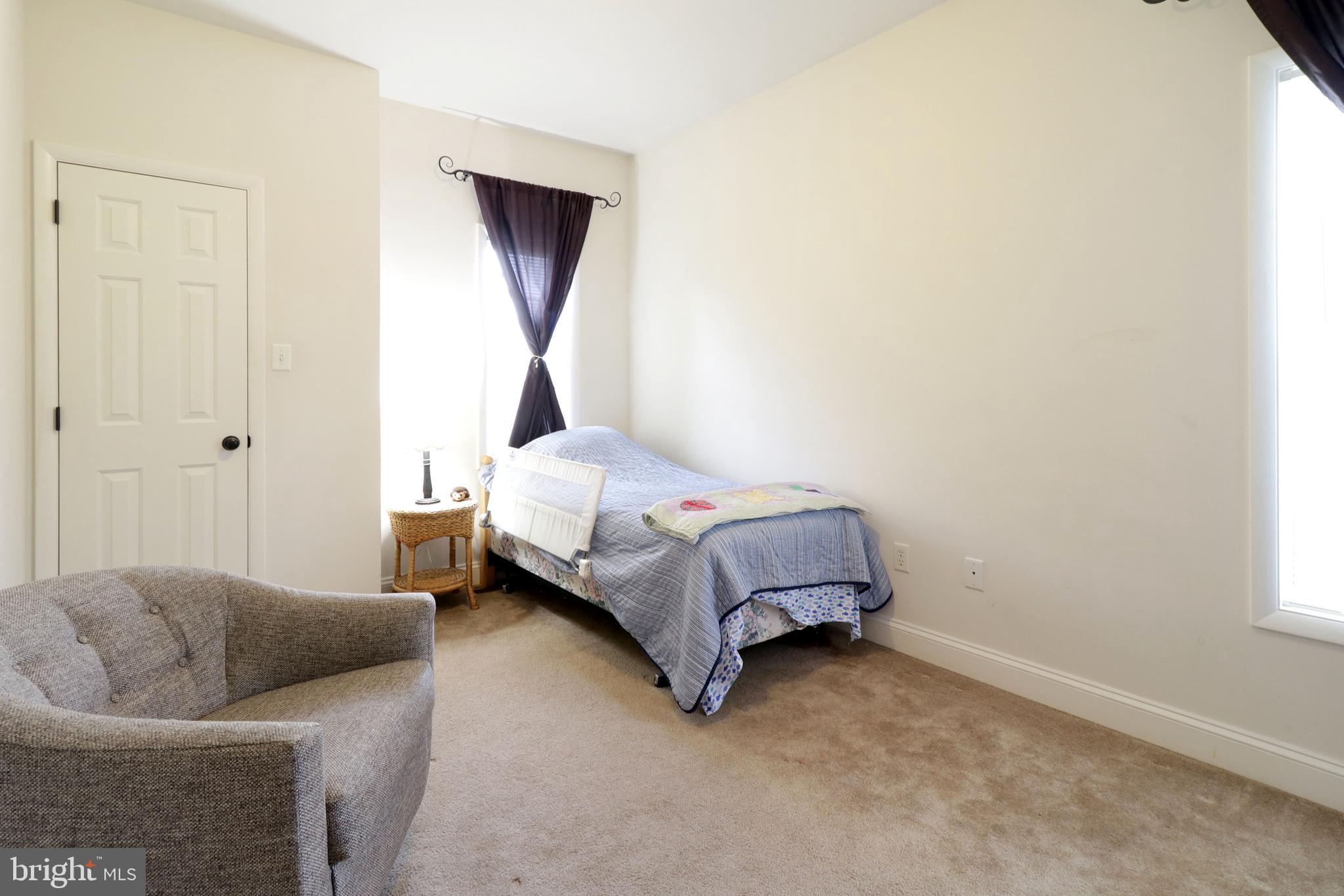 FOXPOINTE - Residential