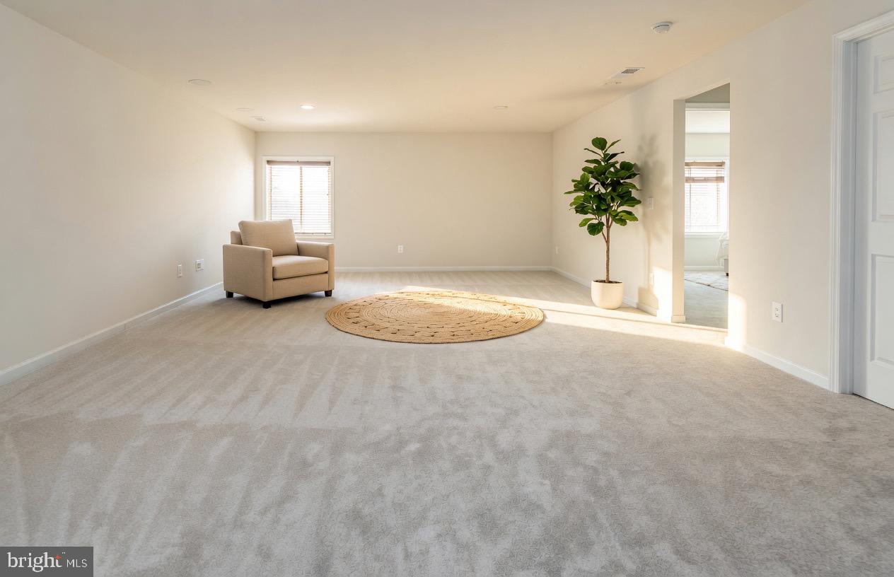 MAYFAIR - Residential