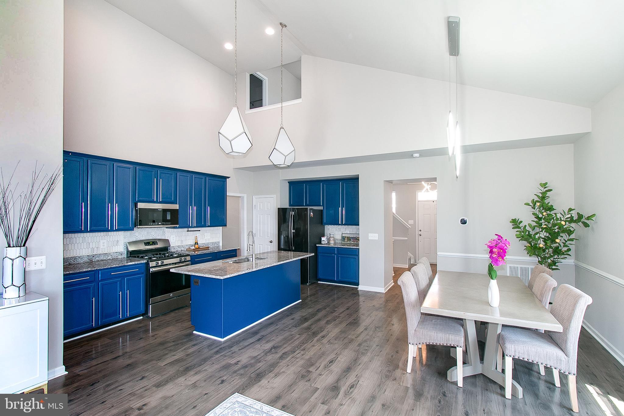 MAYFAIR - Residential