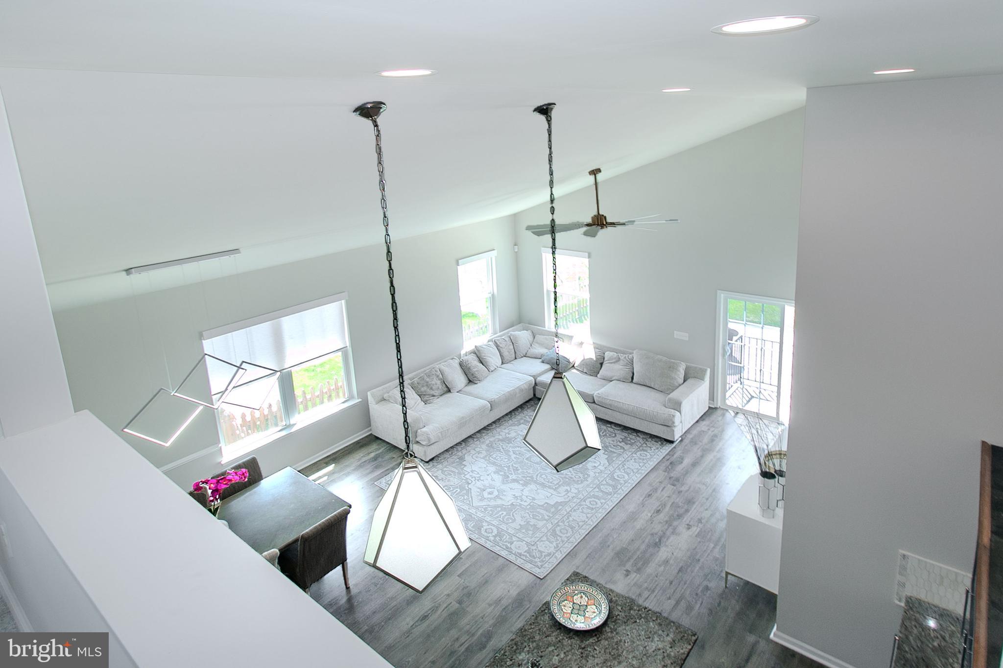 813 MILDENHALL COURT