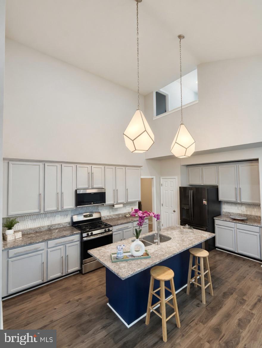 MAYFAIR - Residential