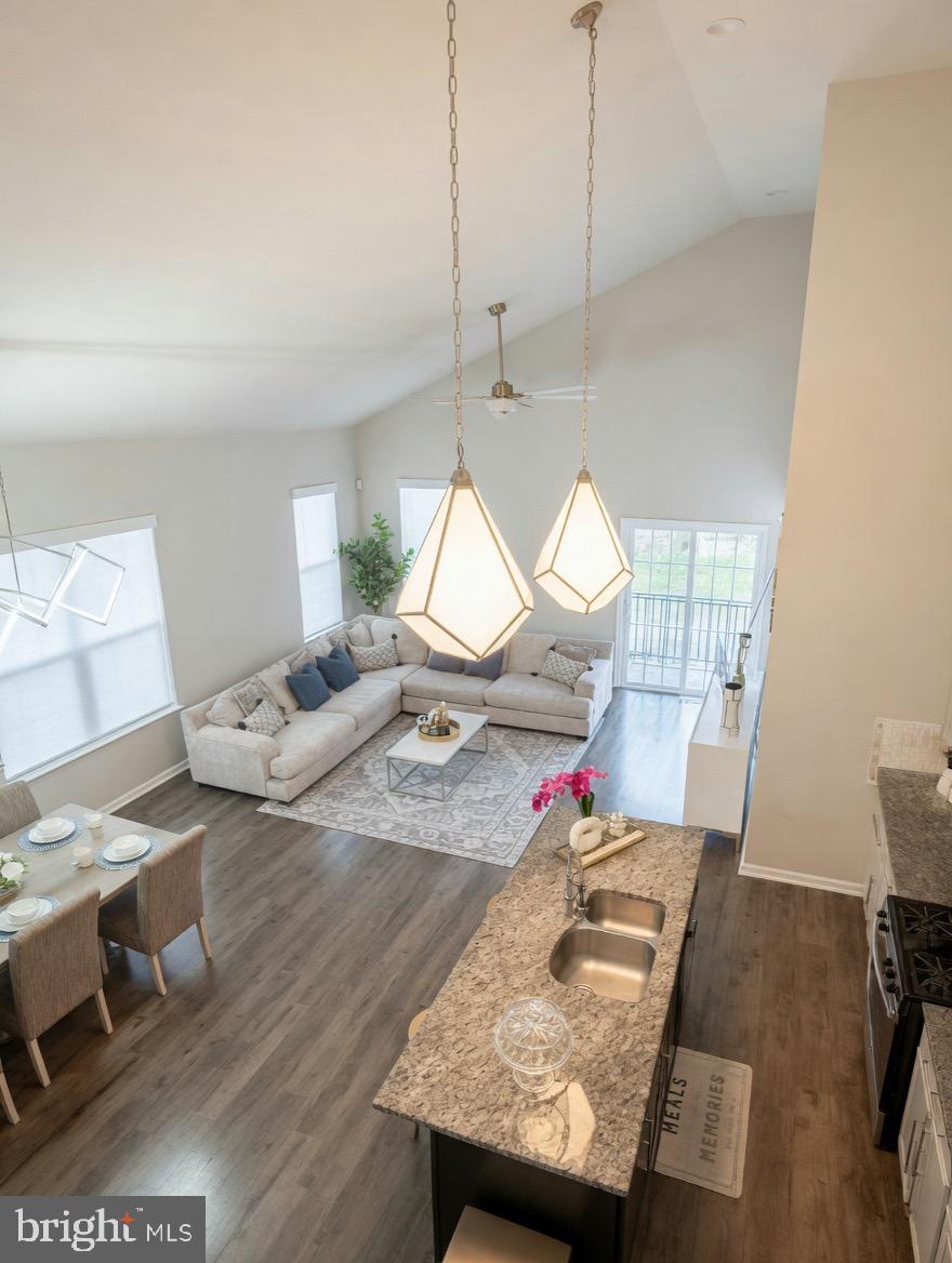 MAYFAIR - Residential