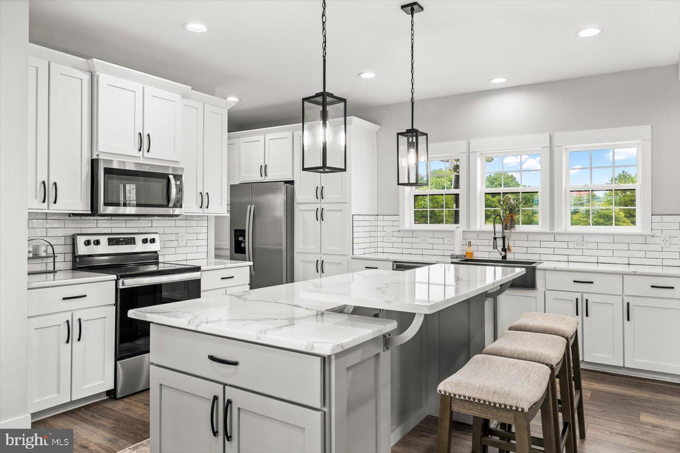 15411 CEDAR HILL DRIVE