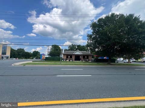 Photo of 19201 Frederick Road, GERMANTOWN, MD 20876 (MLS # MDMC2207236)