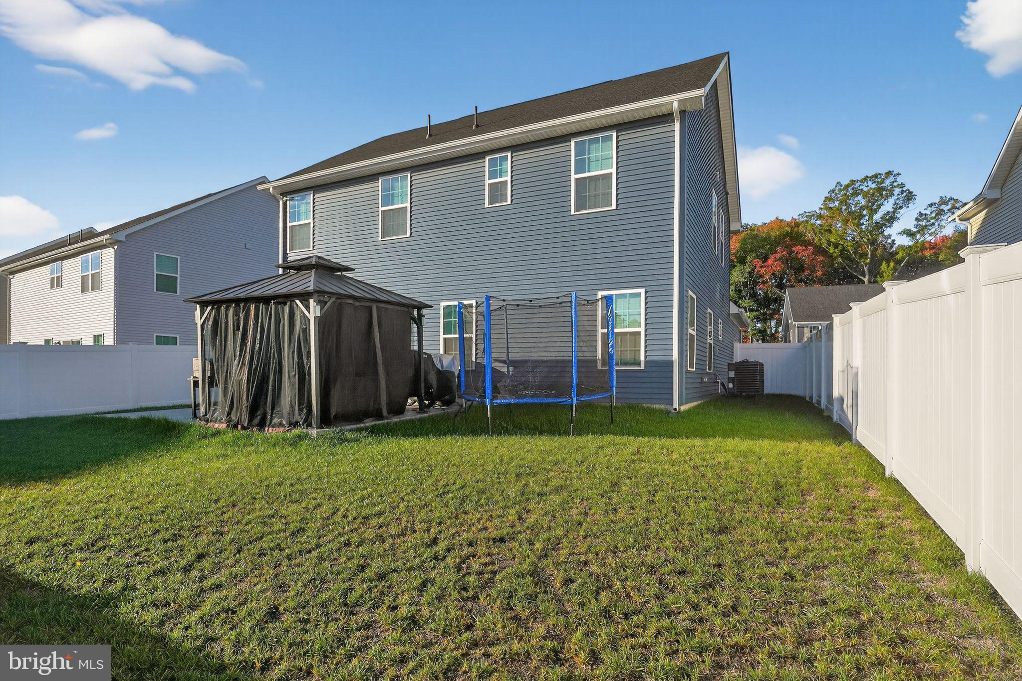 PERRY'S RETREAT - Residential