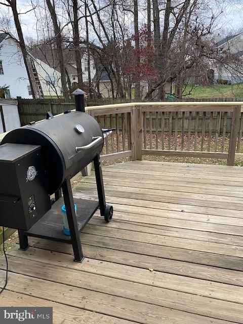 STONE HILL ESTATES - Residential Lease