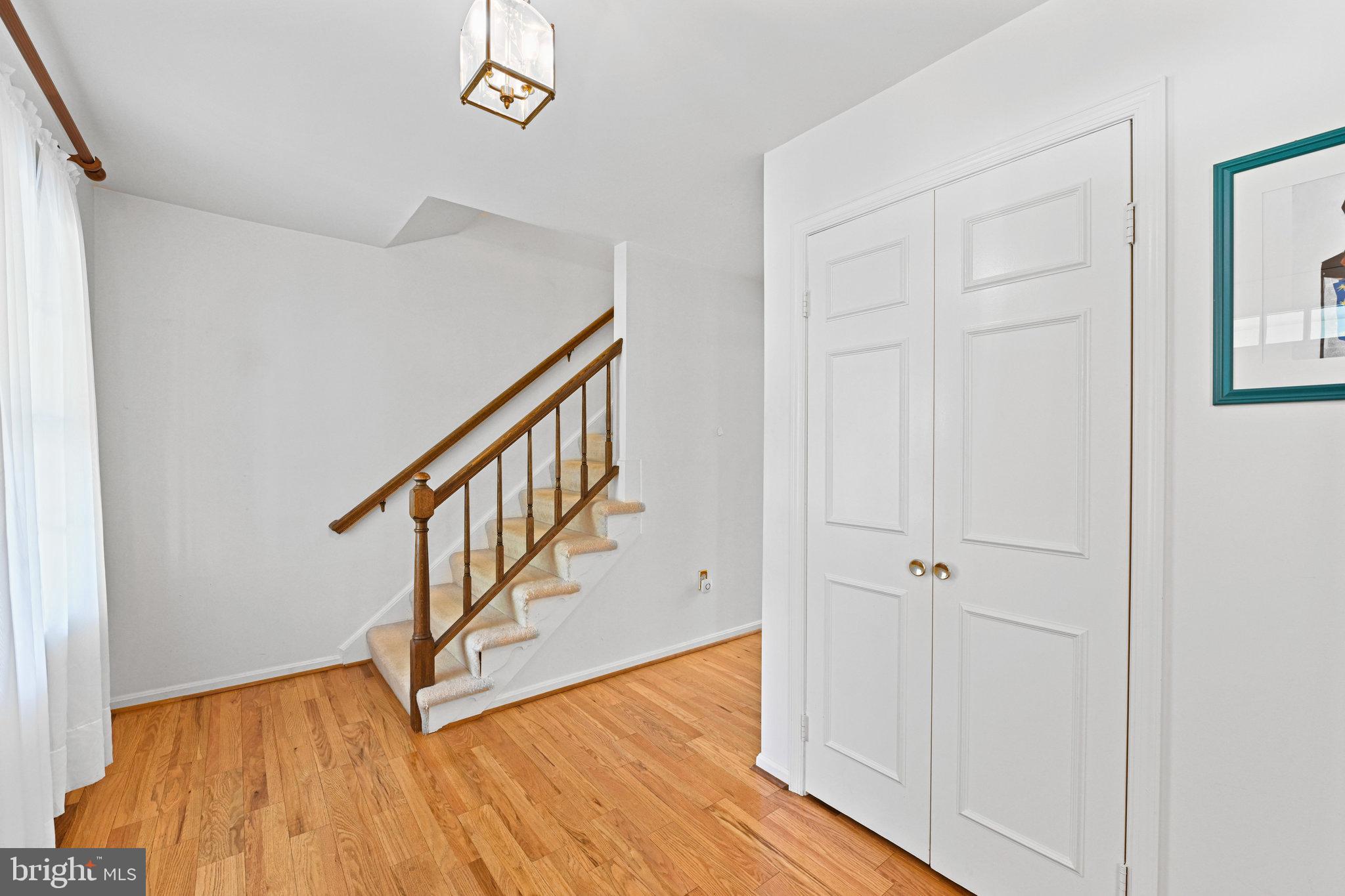 BRIARWOOD - Residential Lease