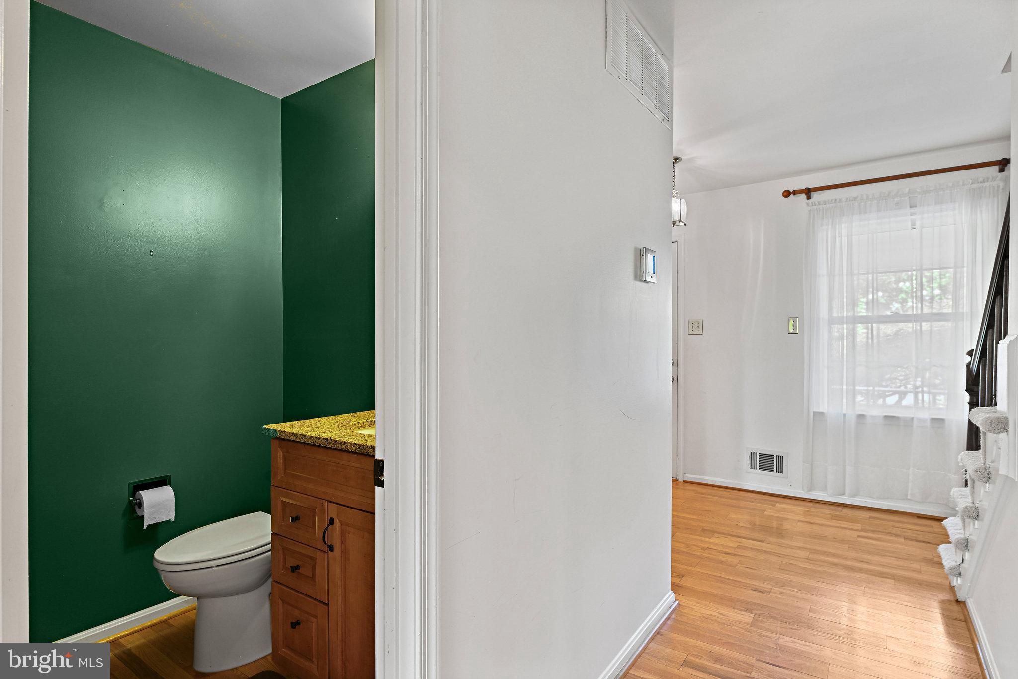 BRIARWOOD - Residential Lease