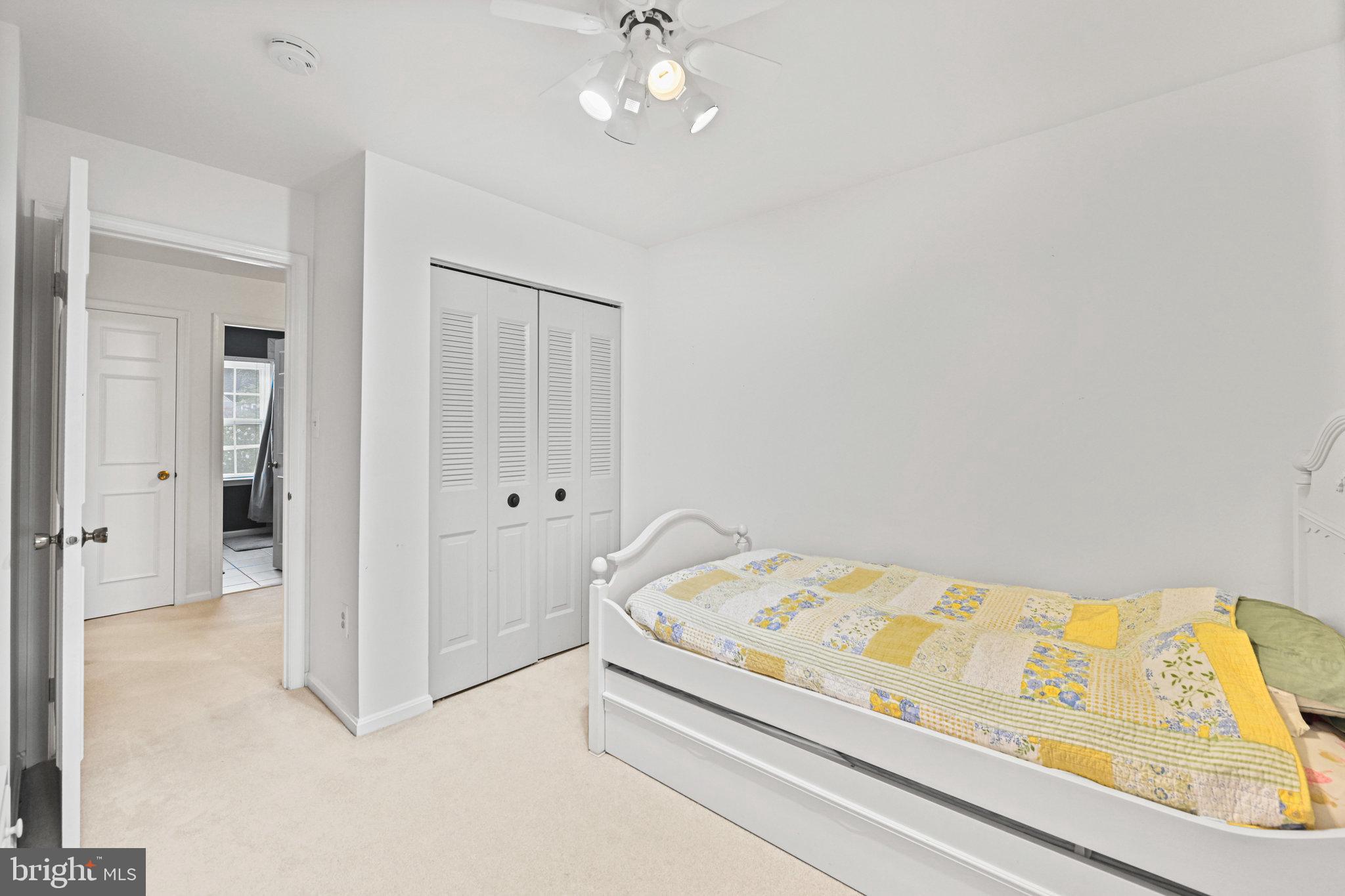 BRIARWOOD - Residential Lease