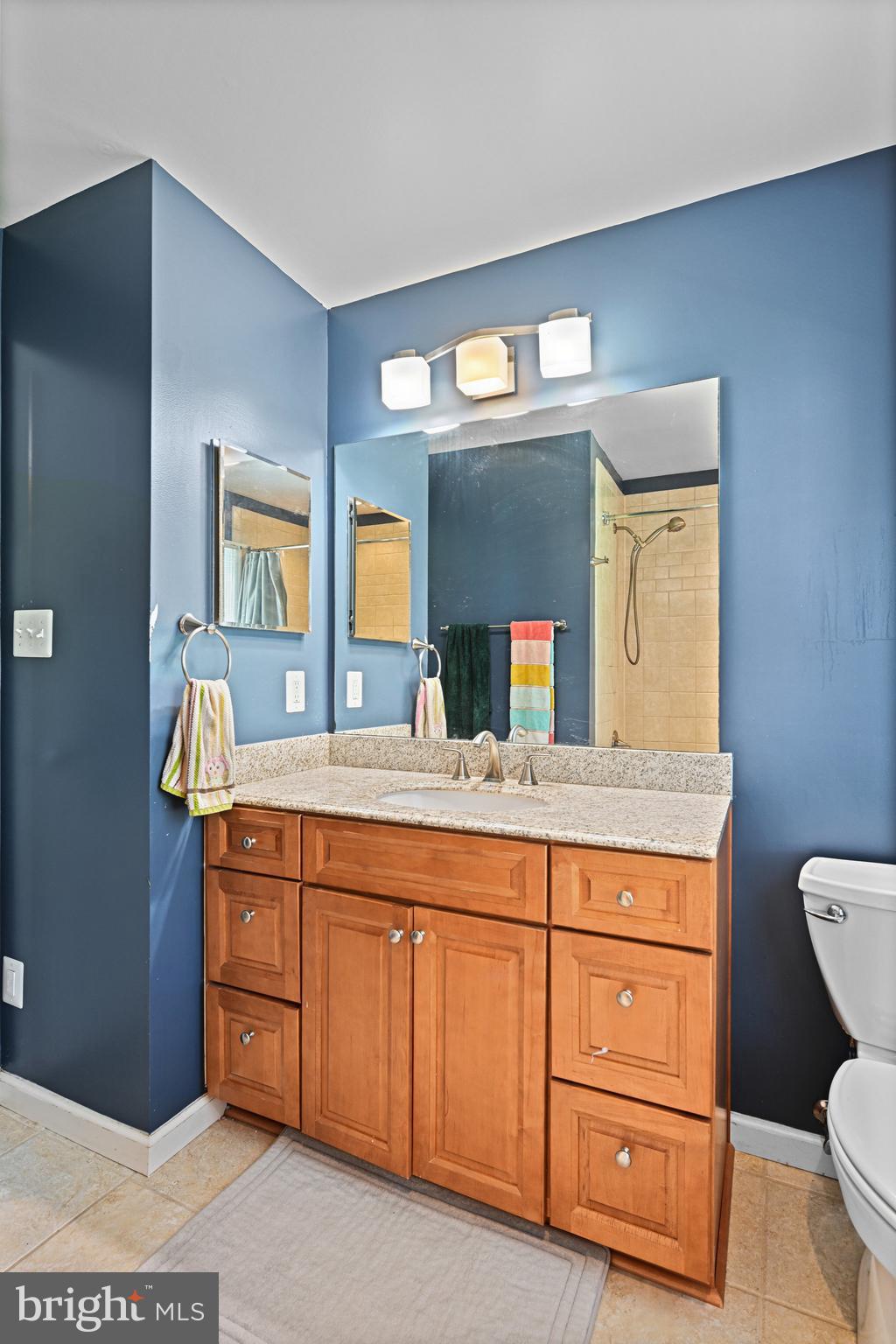 BRIARWOOD - Residential Lease