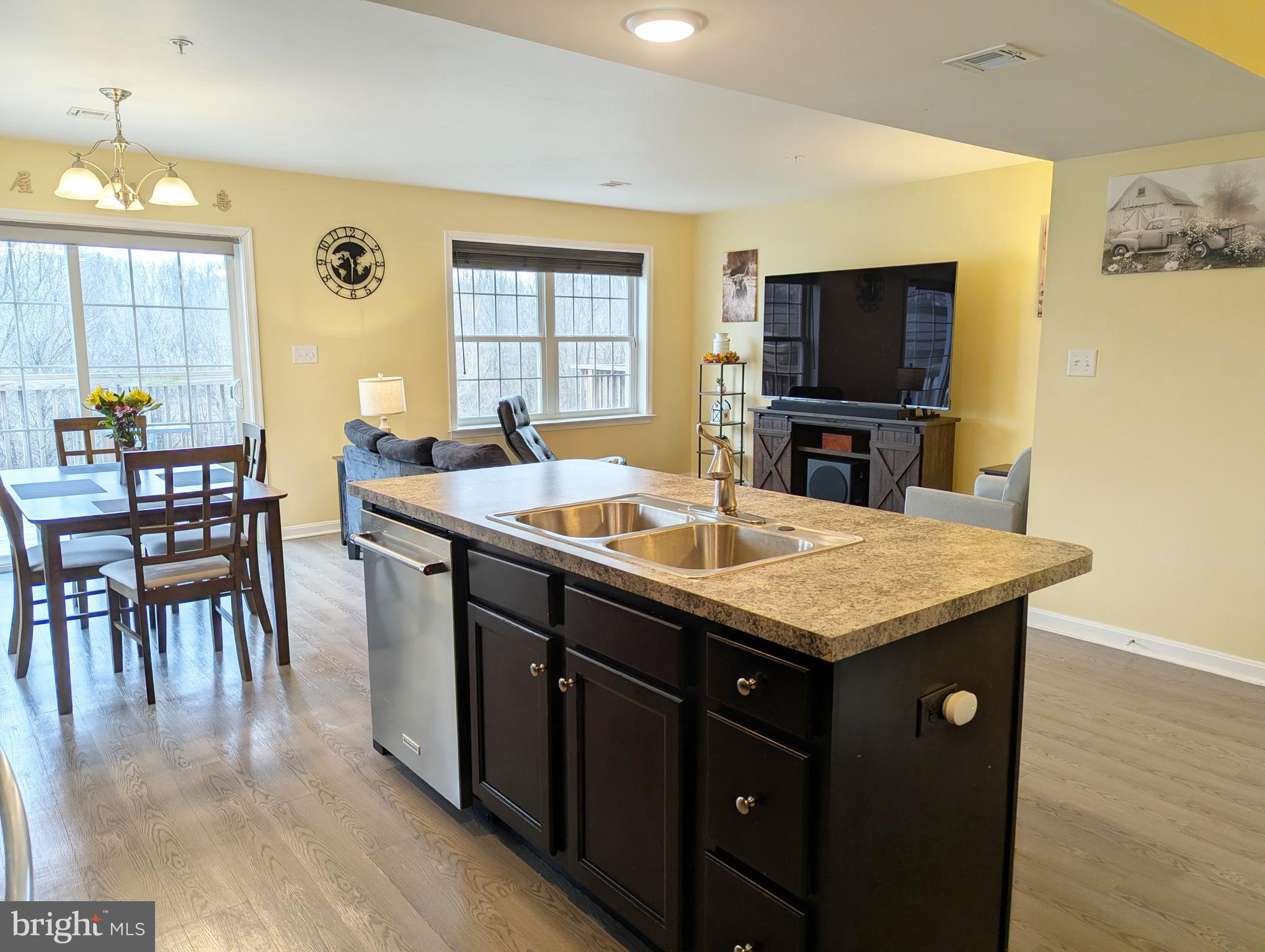 MELBOURNE PLACE II - Residential