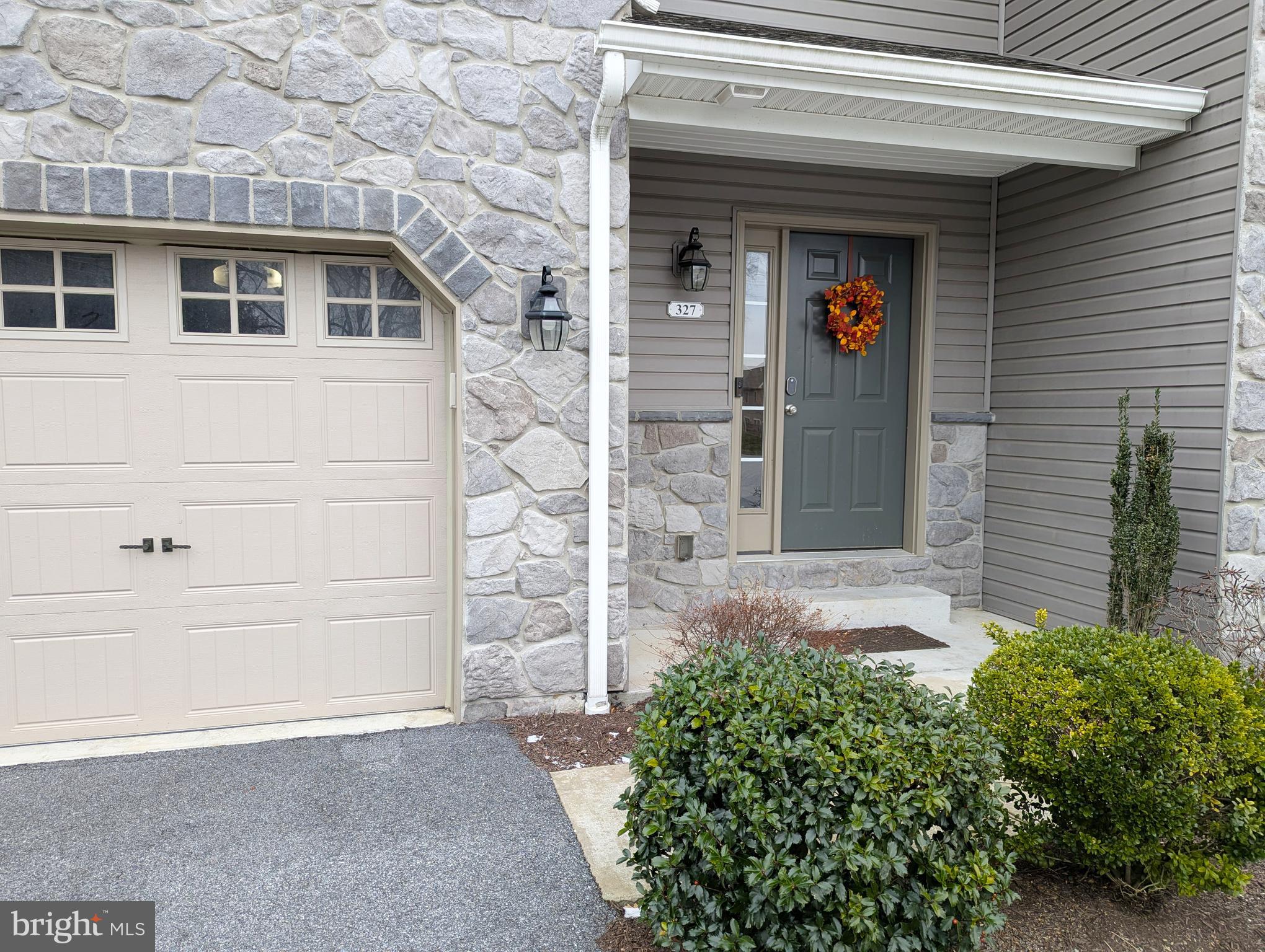 MELBOURNE PLACE II - Residential