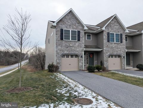 327 MELBOURNE LANE MECHANICSBURG PA 17055