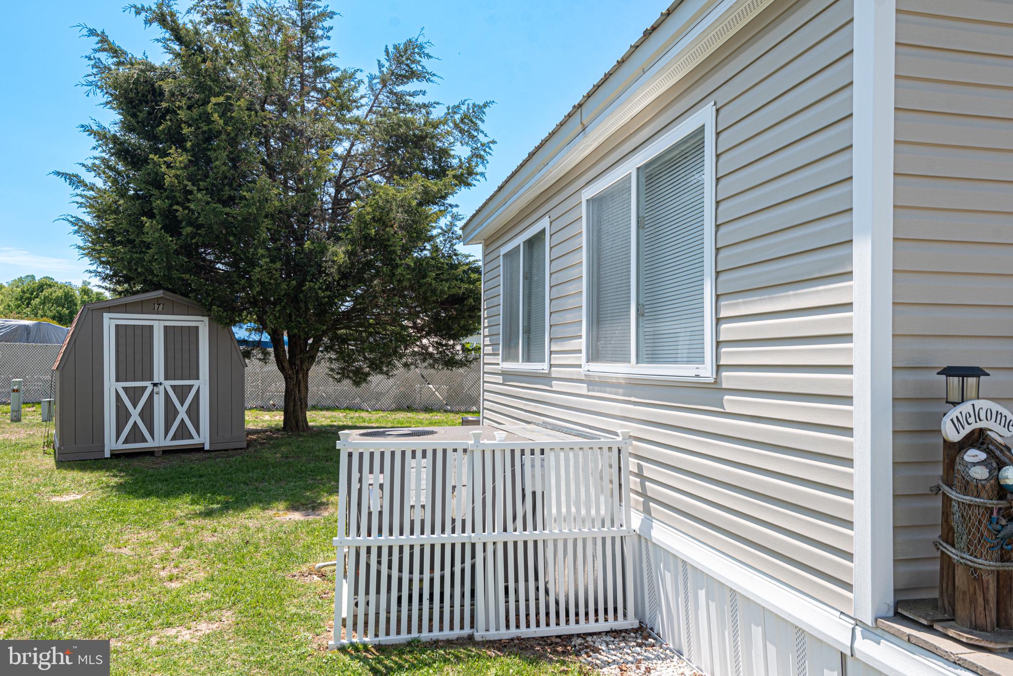 WHITE HORSE PARK I - Residential