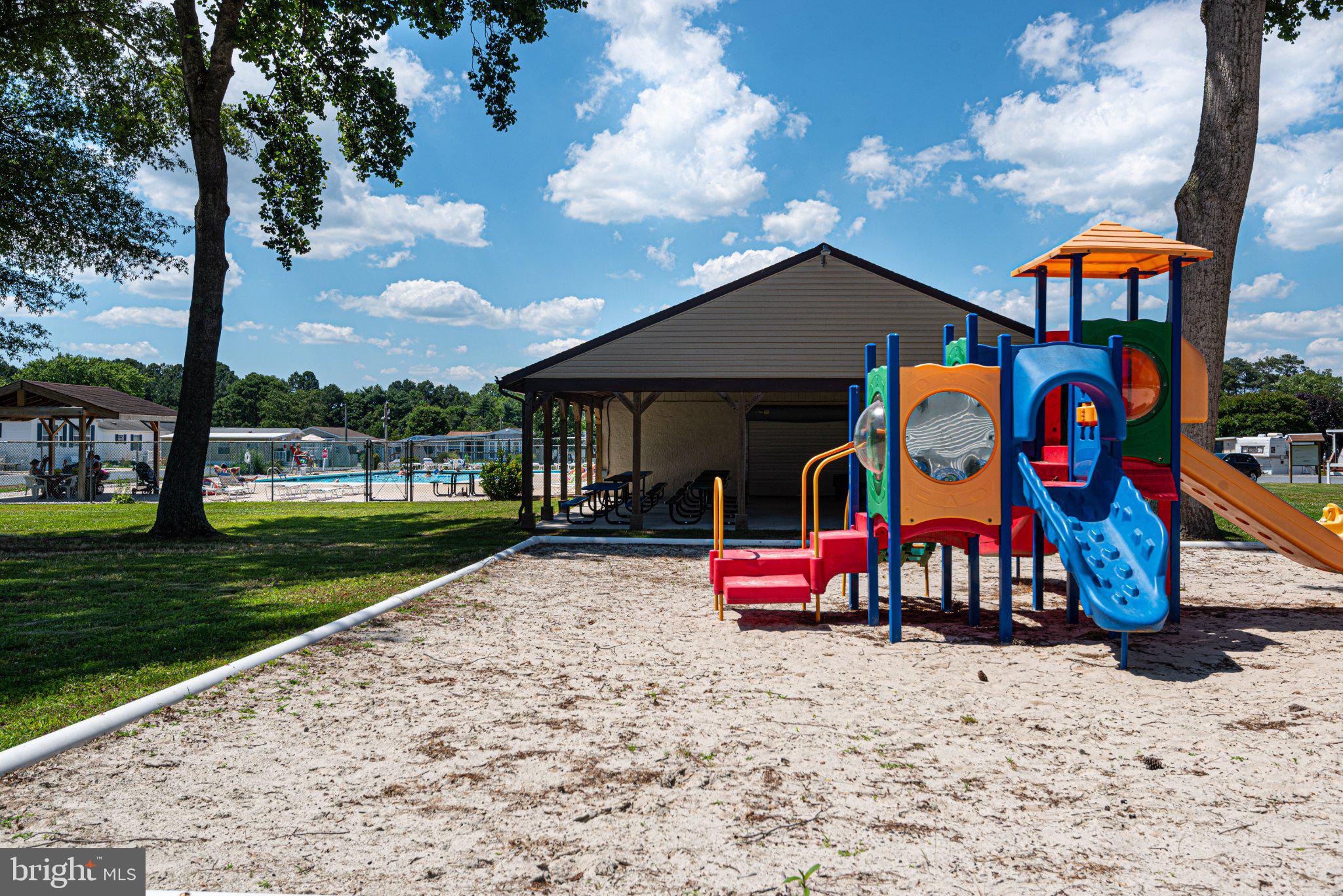 WHITE HORSE PARK I - Residential