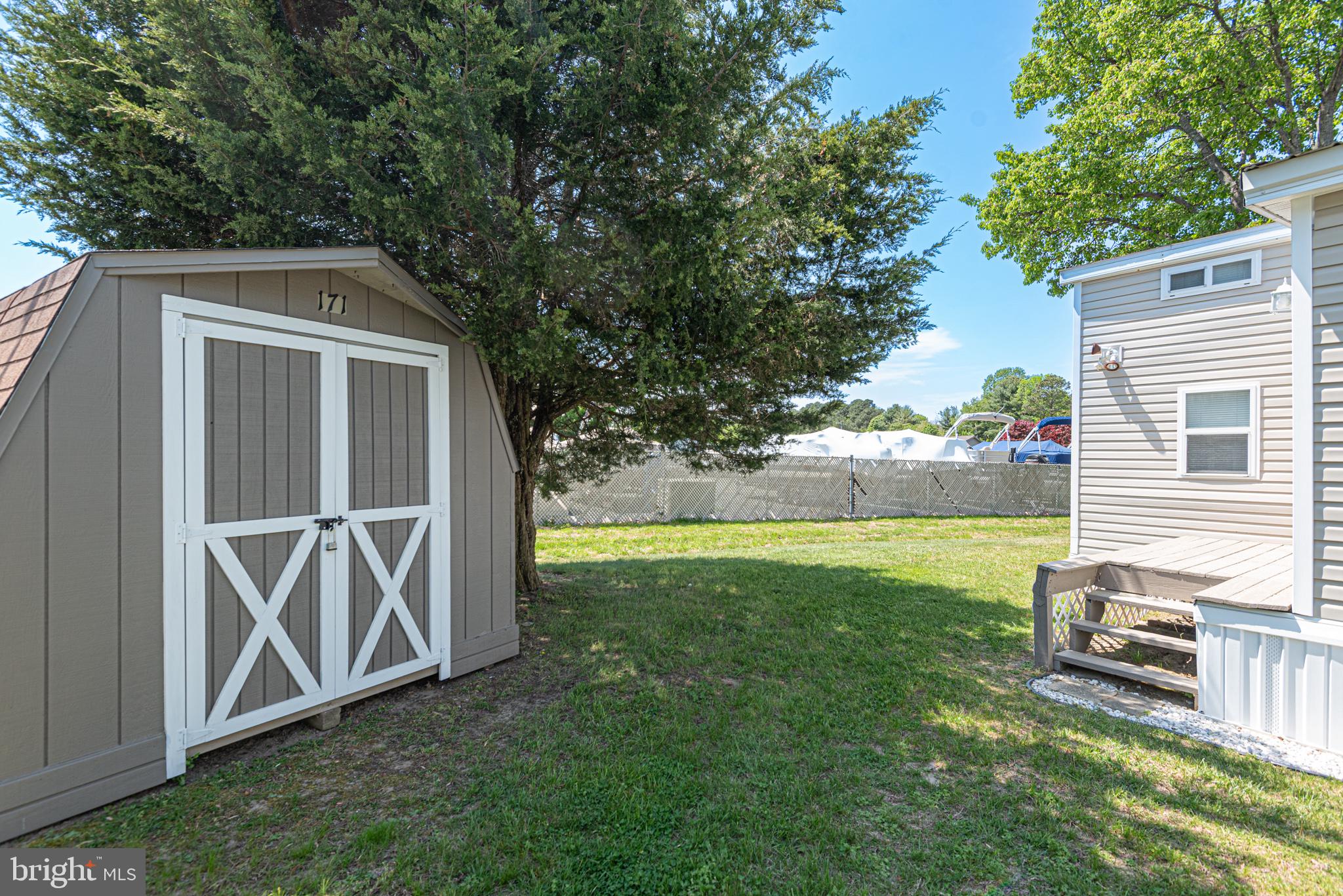 WHITE HORSE PARK I - Residential