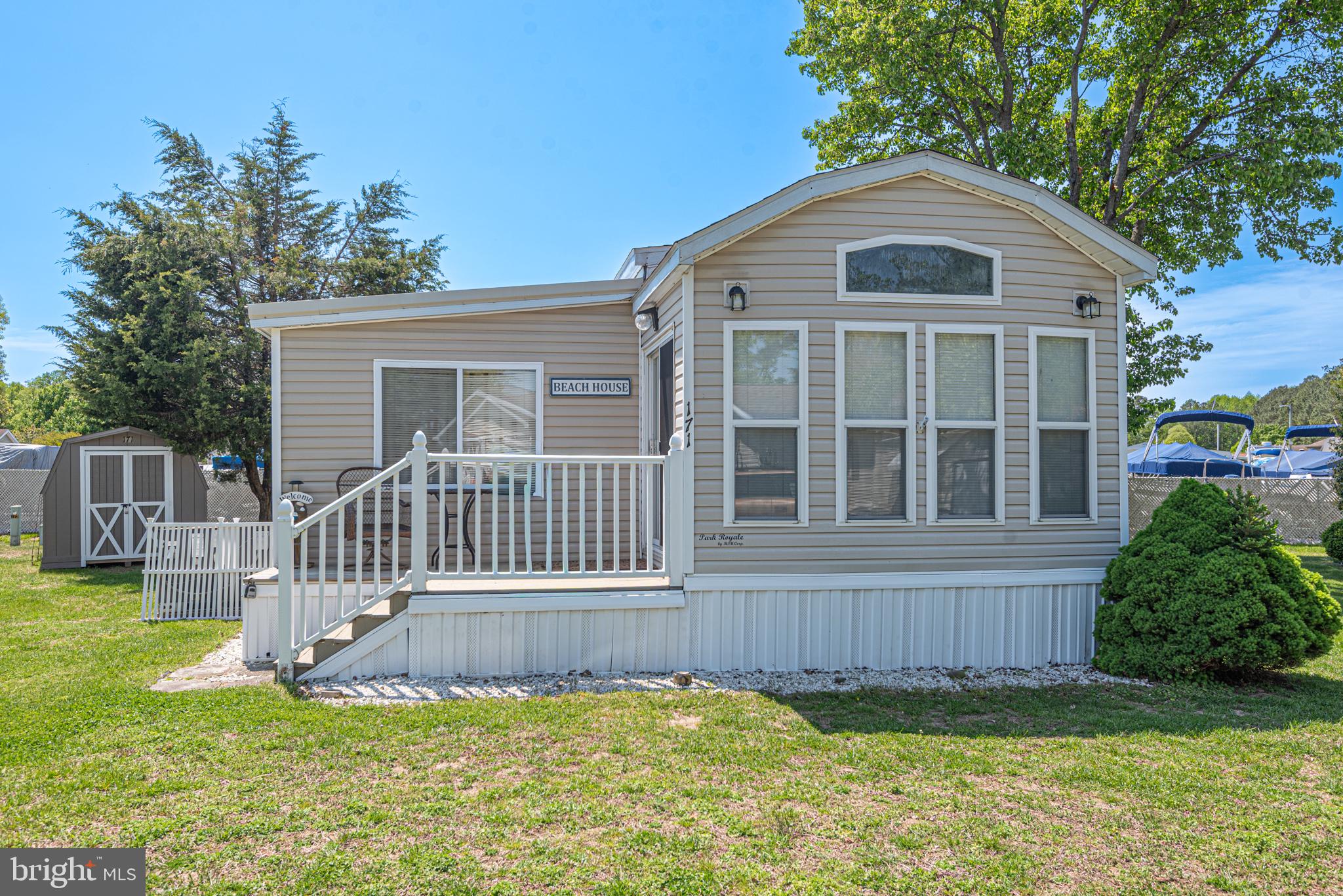 WHITE HORSE PARK I - Residential
