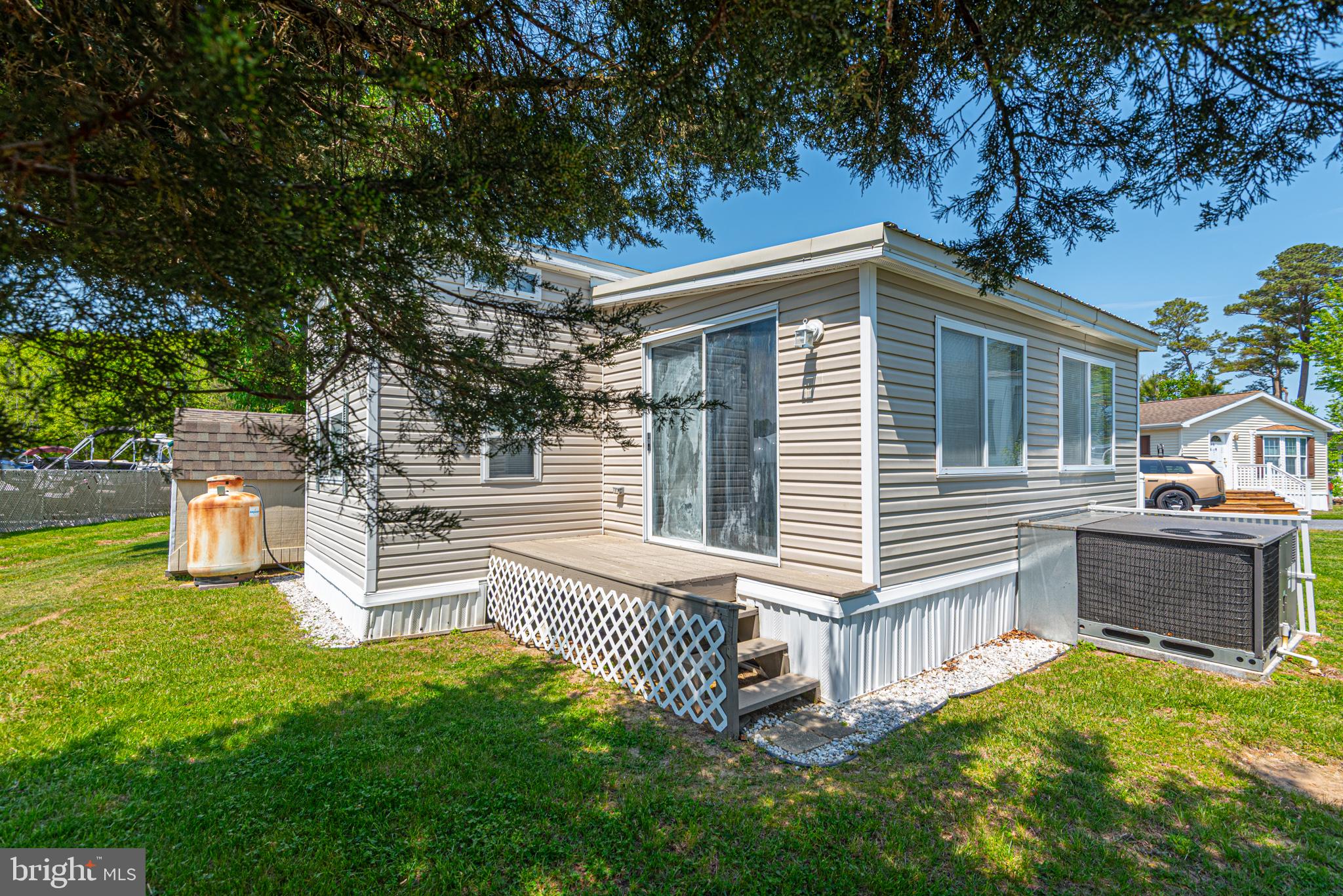 WHITE HORSE PARK I - Residential