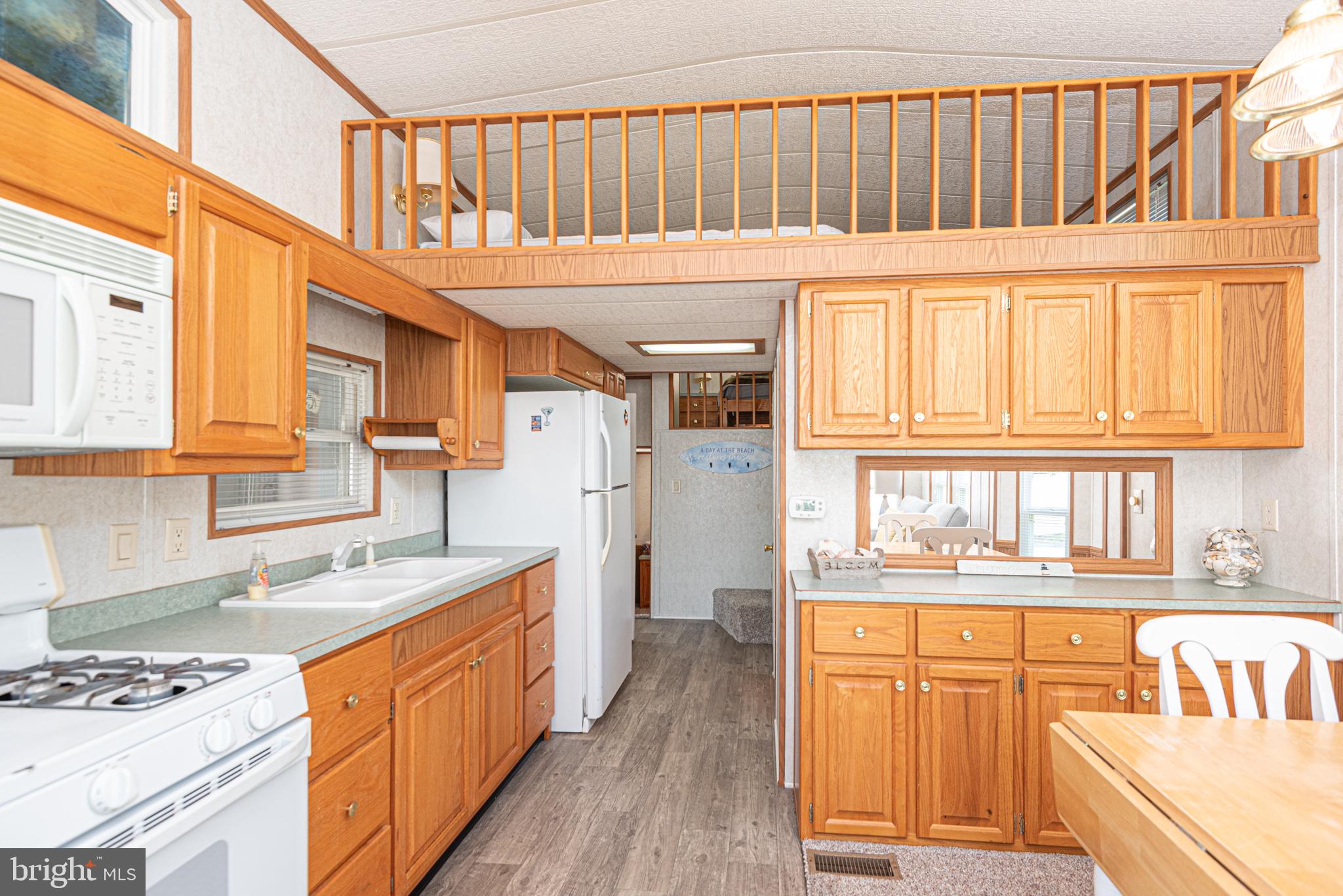 WHITE HORSE PARK I - Residential