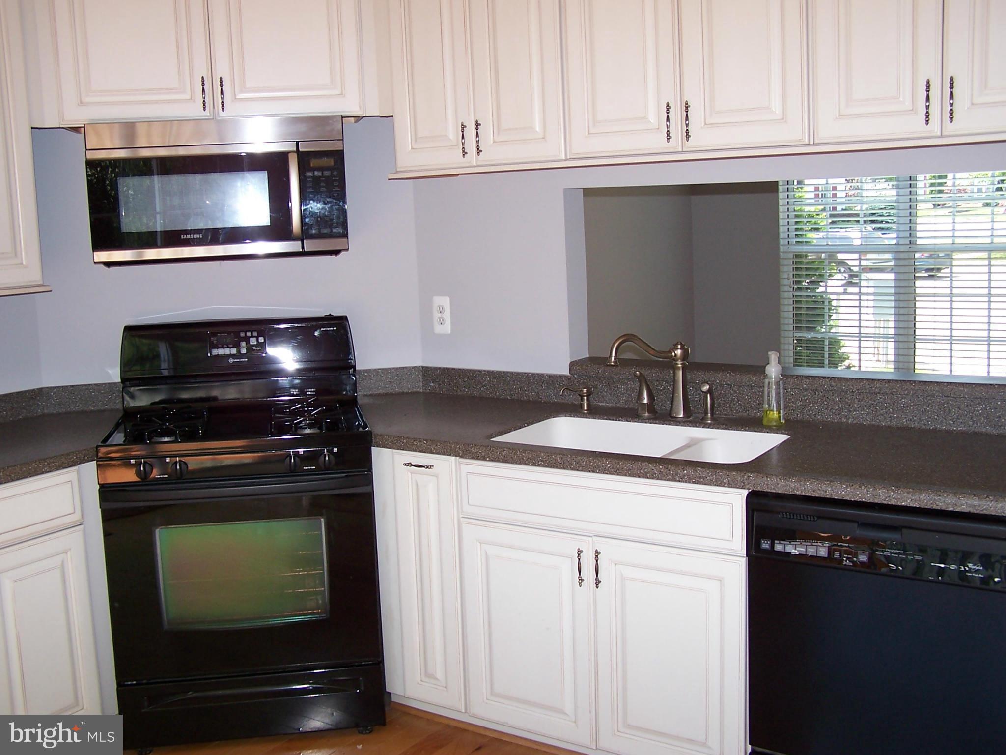 LANDSDOWNE - Residential