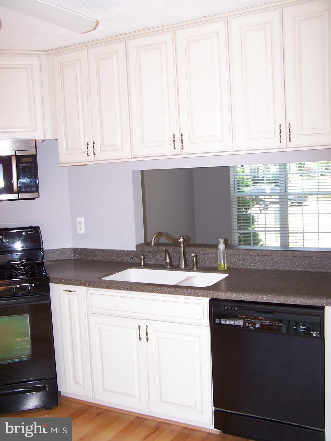 LANDSDOWNE - Residential