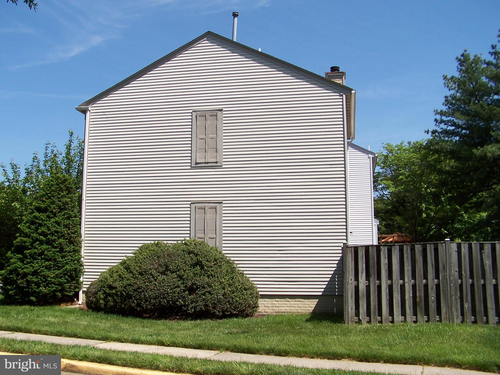 LANDSDOWNE - Residential