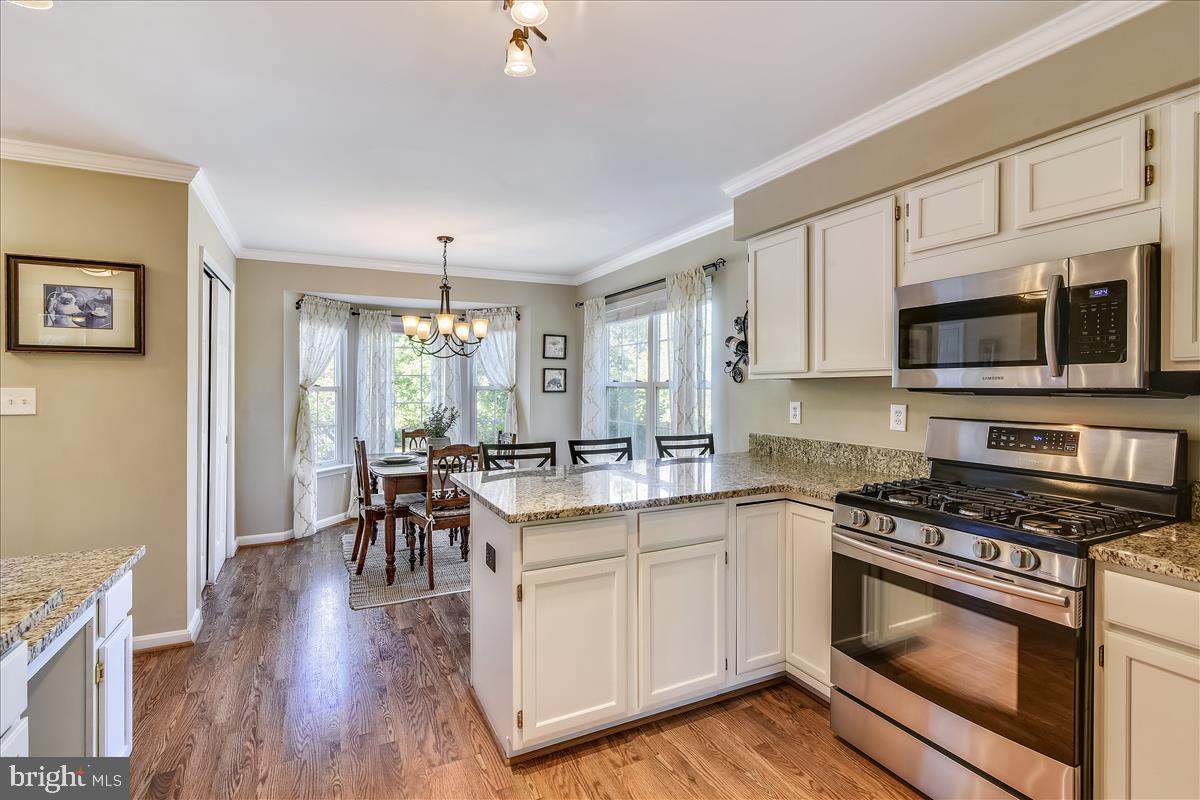 ASHBURN FARM - Residential