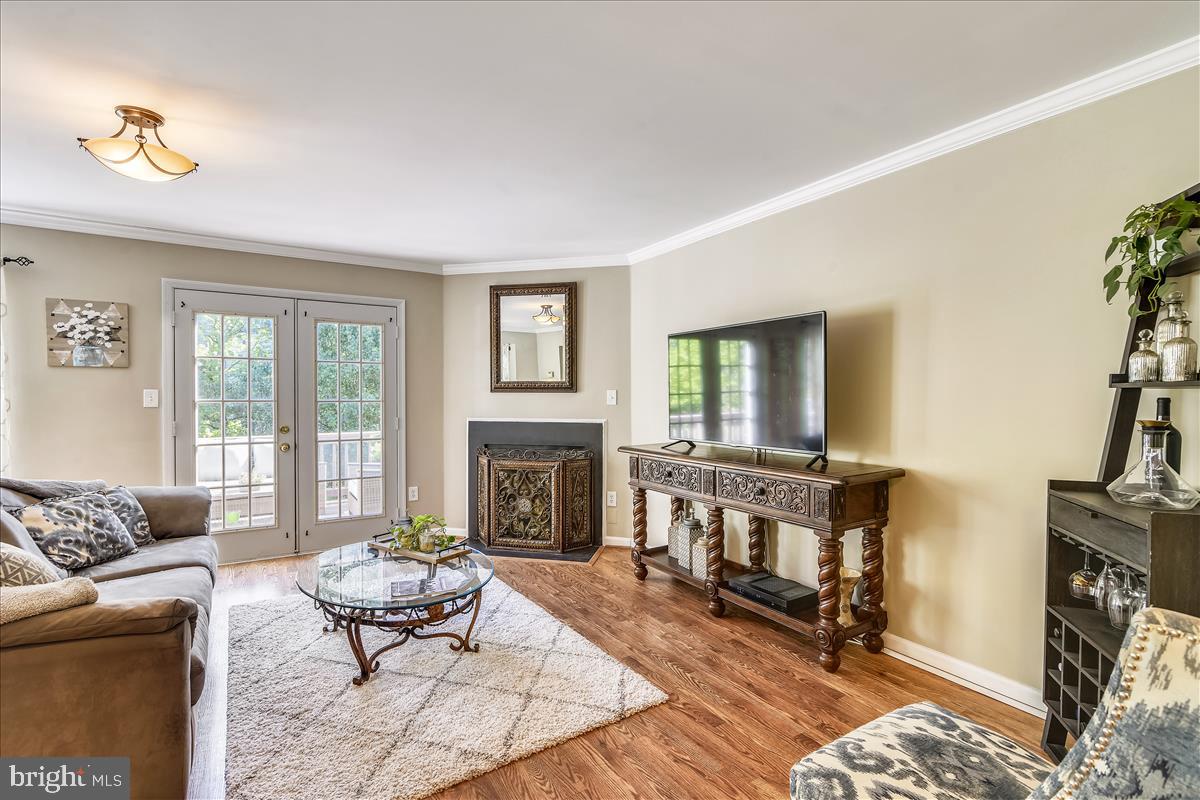 ASHBURN FARM - Residential