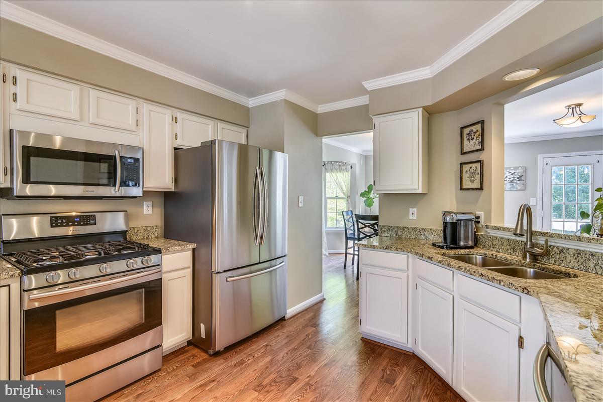 ASHBURN FARM - Residential