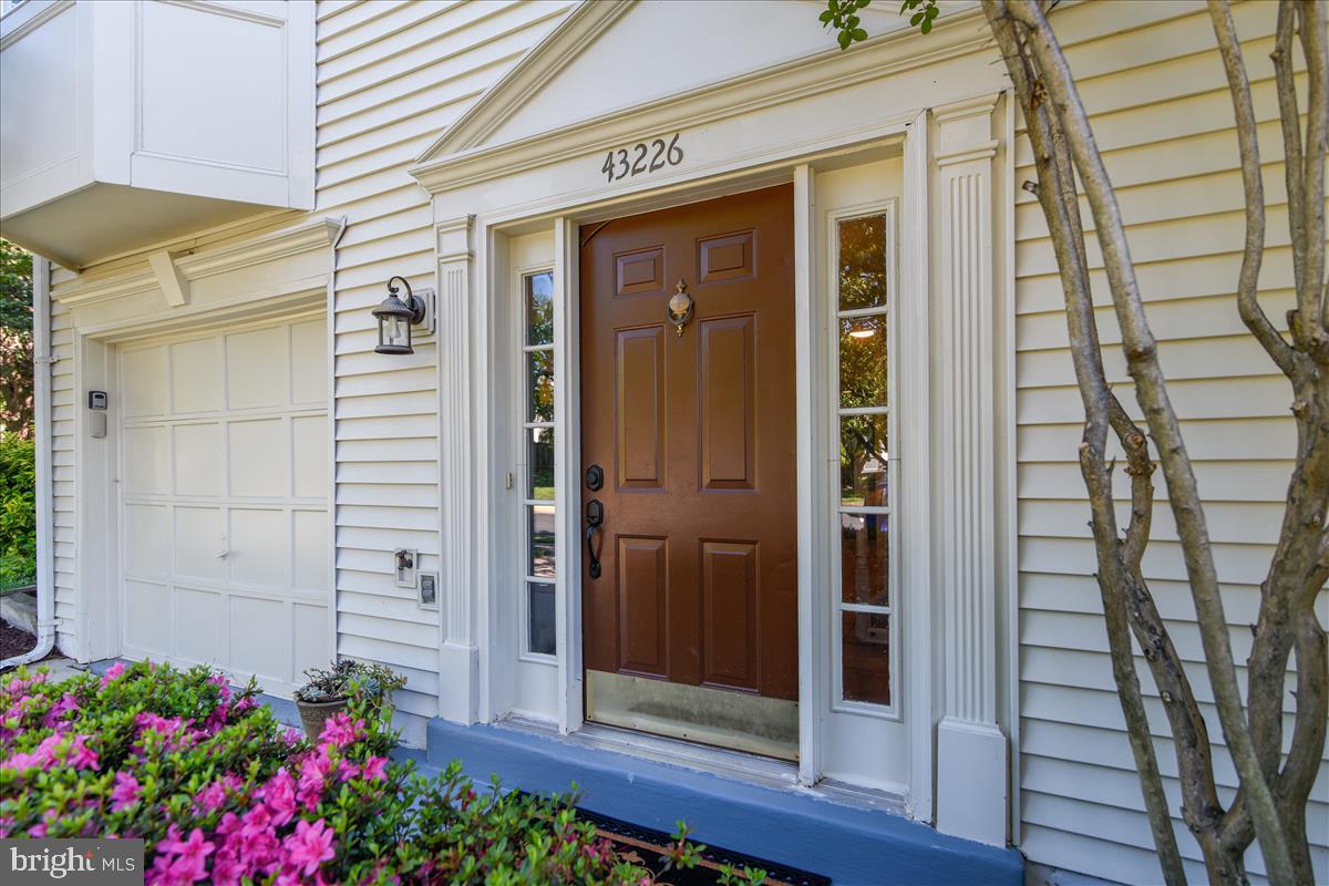 ASHBURN FARM - Residential