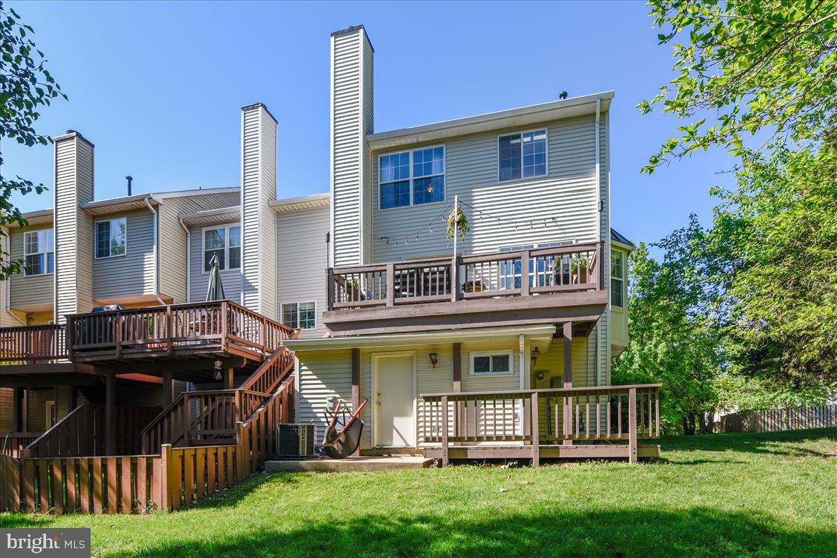 ASHBURN FARM - Residential