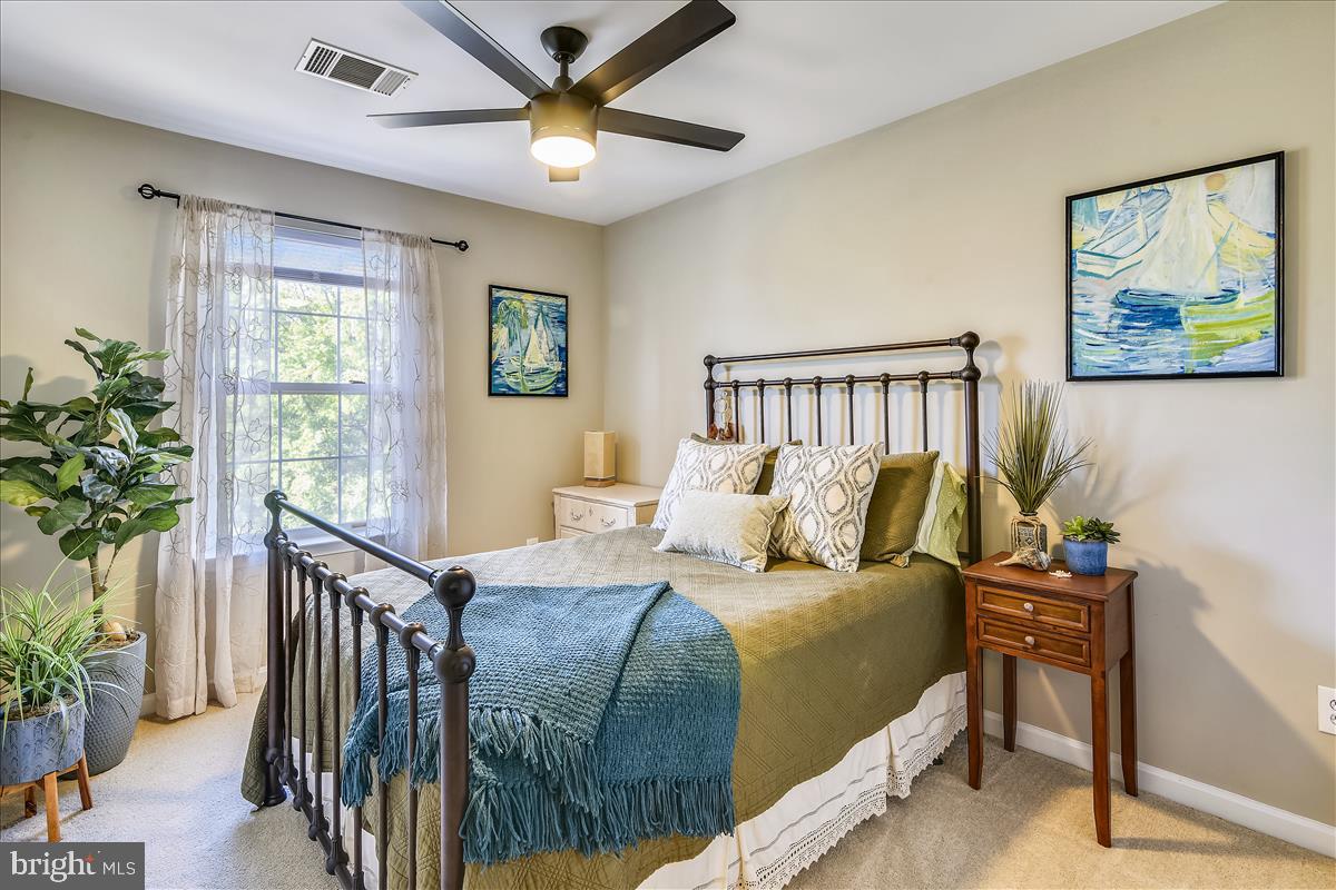 ASHBURN FARM - Residential