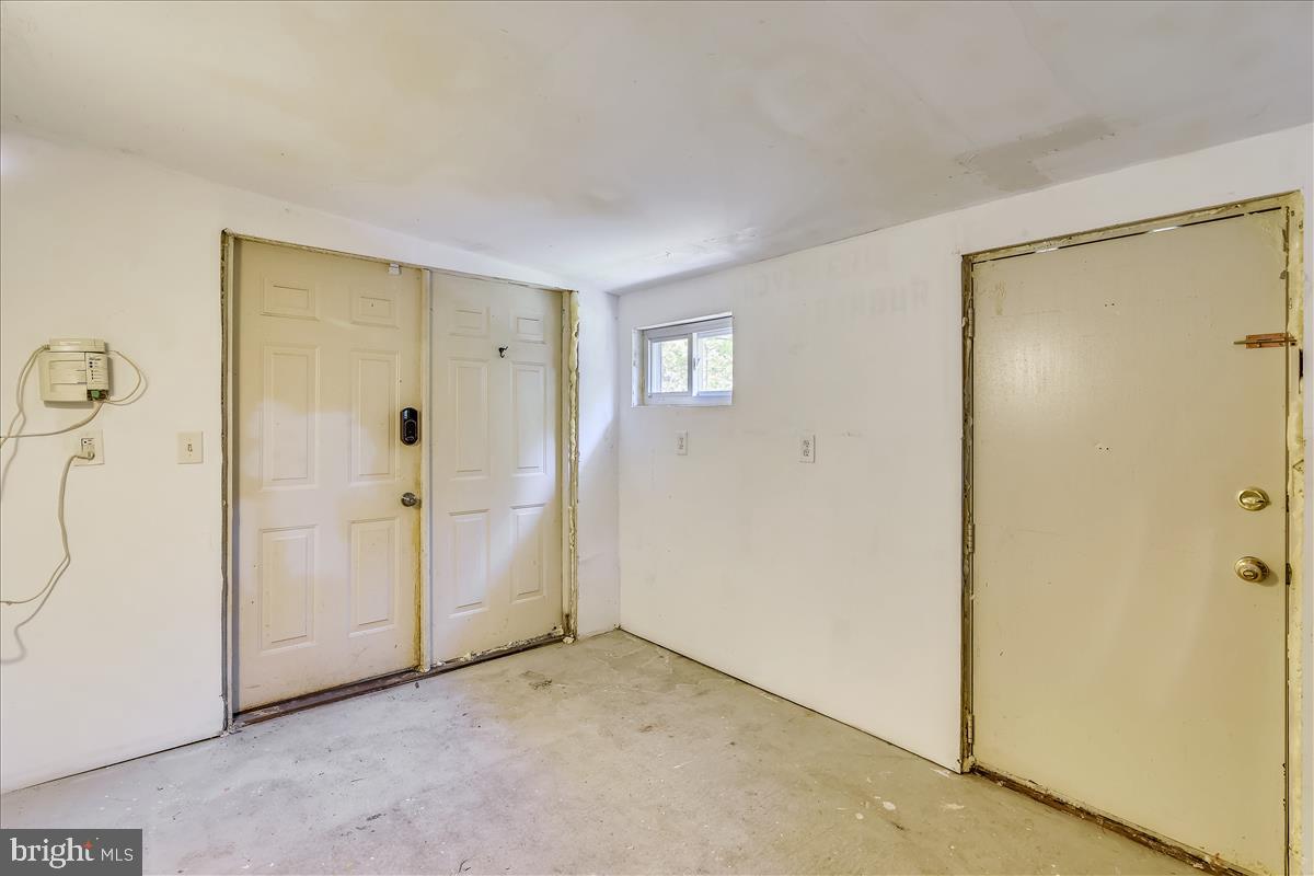 ASHBURN FARM - Residential