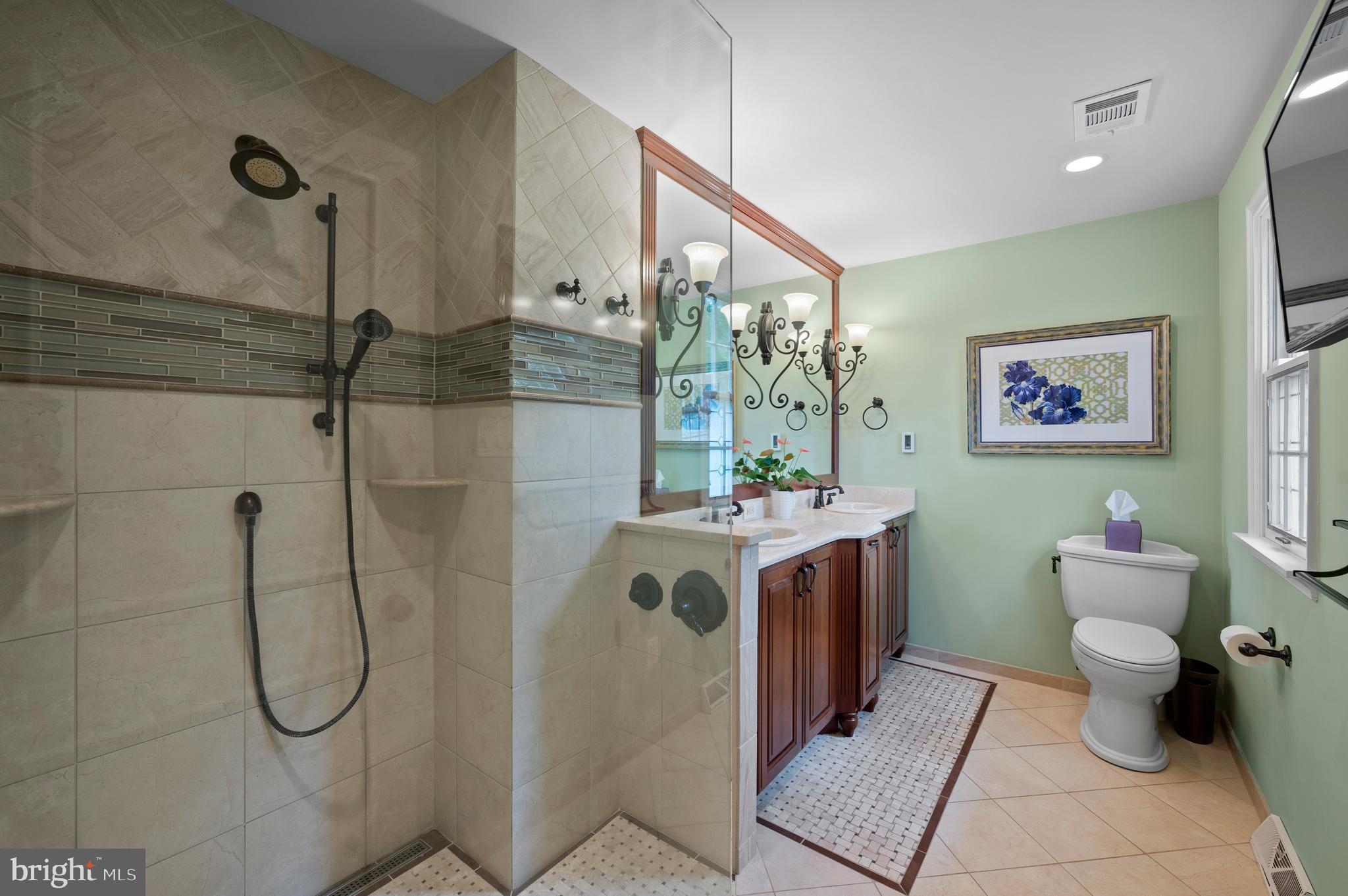 SOUTH WAYNE - Residential