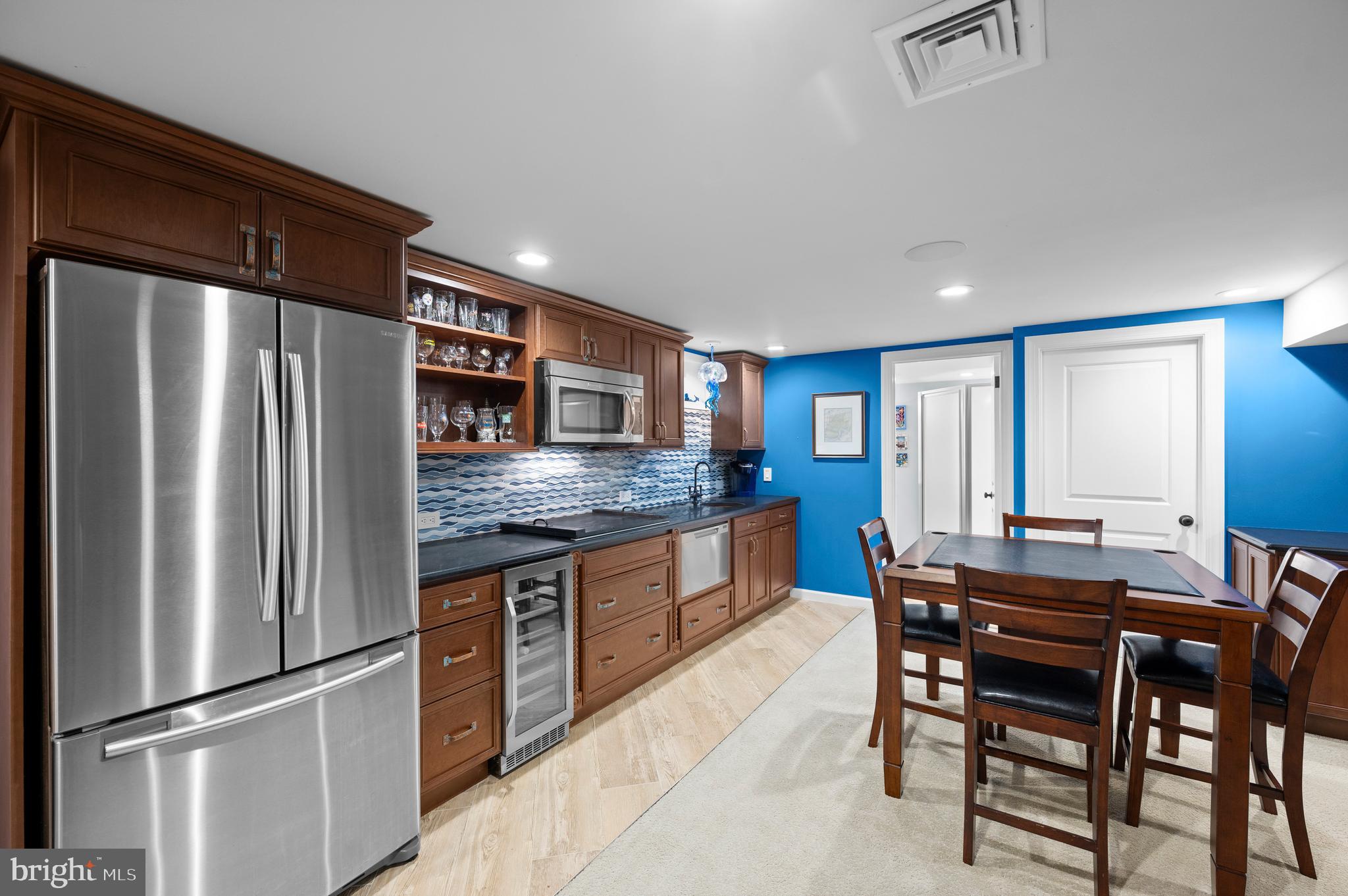 SOUTH WAYNE - Residential