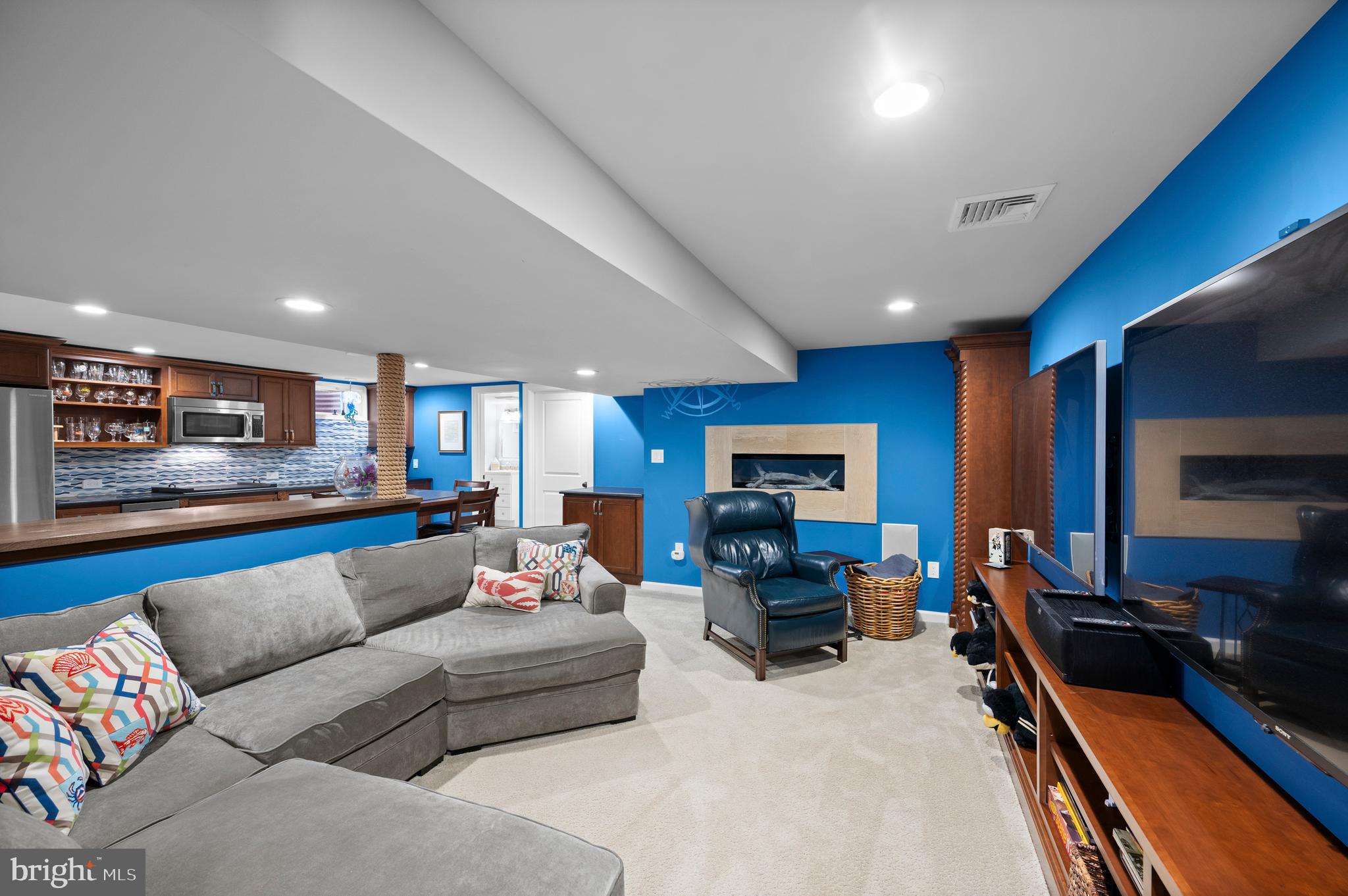 SOUTH WAYNE - Residential