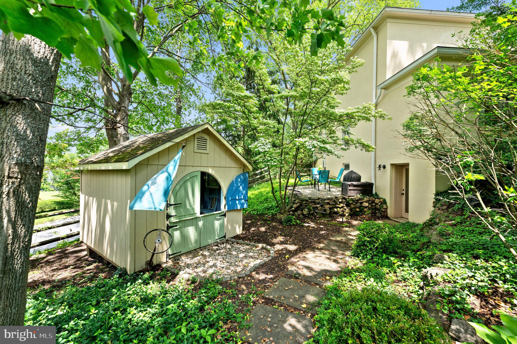 SOUTH WAYNE - Residential