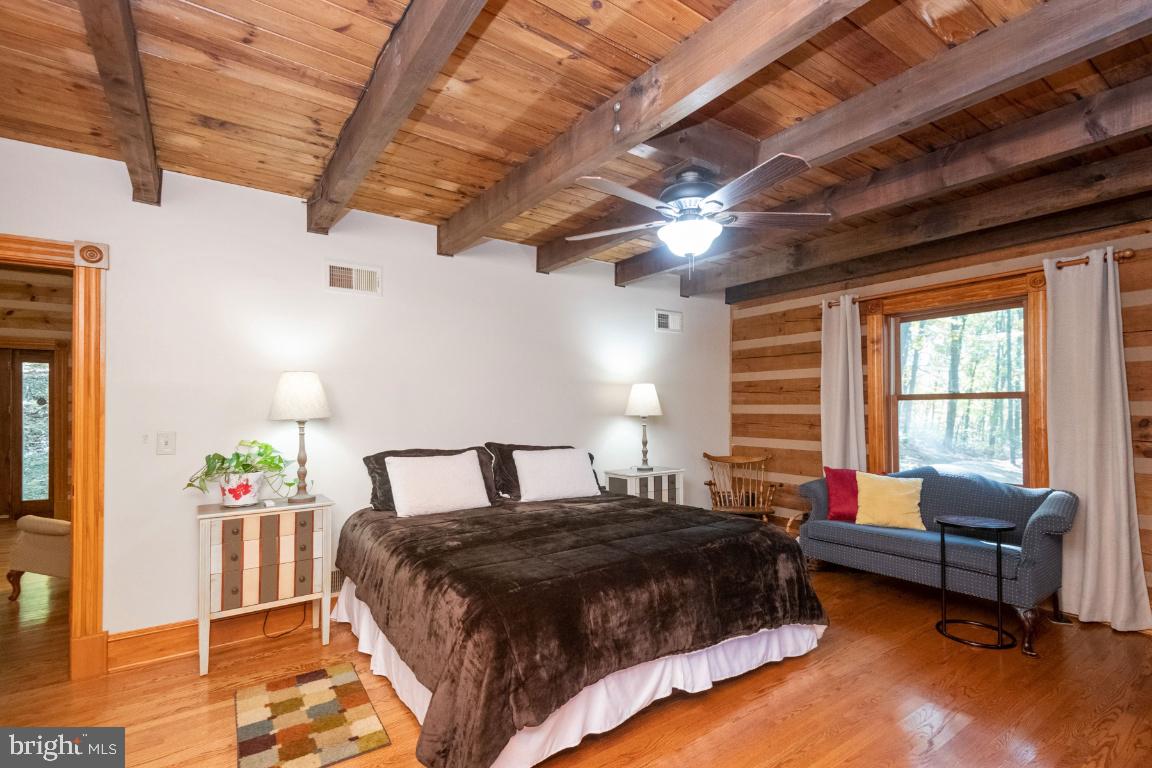 HIDDEN VALLEY - Residential